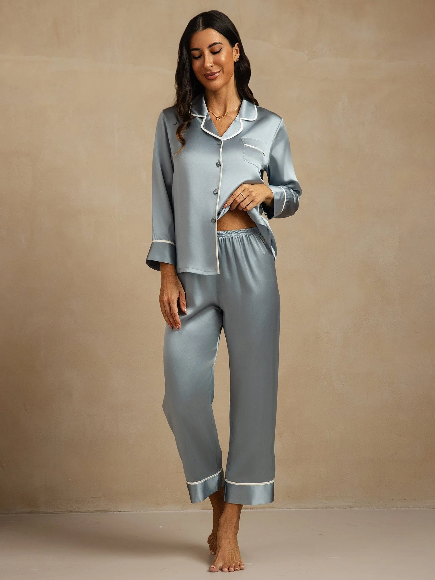 100% Morbær Silke Klassisk Pyjamassæt - Image 10