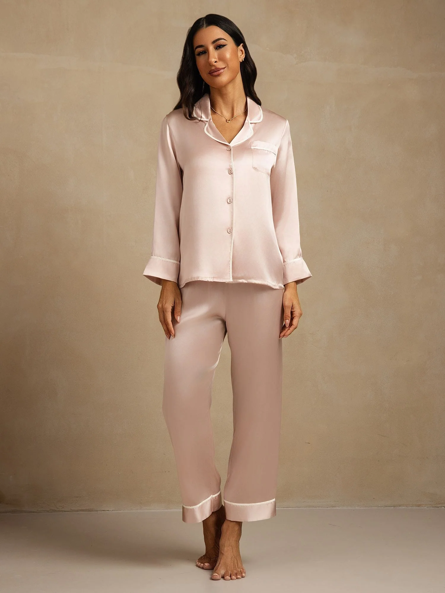 100% Morbær Silke Klassisk Pyjamassæt - Image 25
