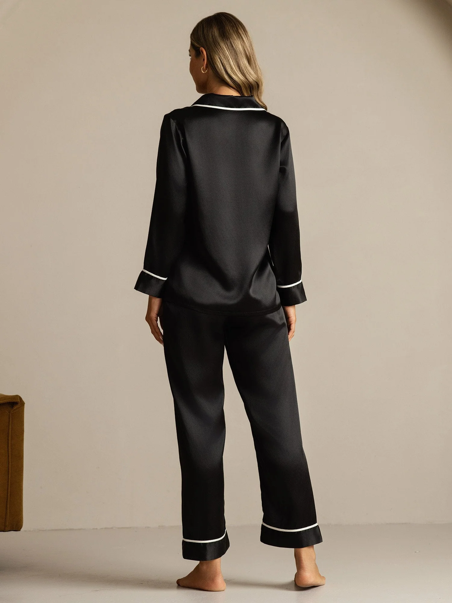 100% Morbær Silke Klassisk Pyjamassæt - Image 28