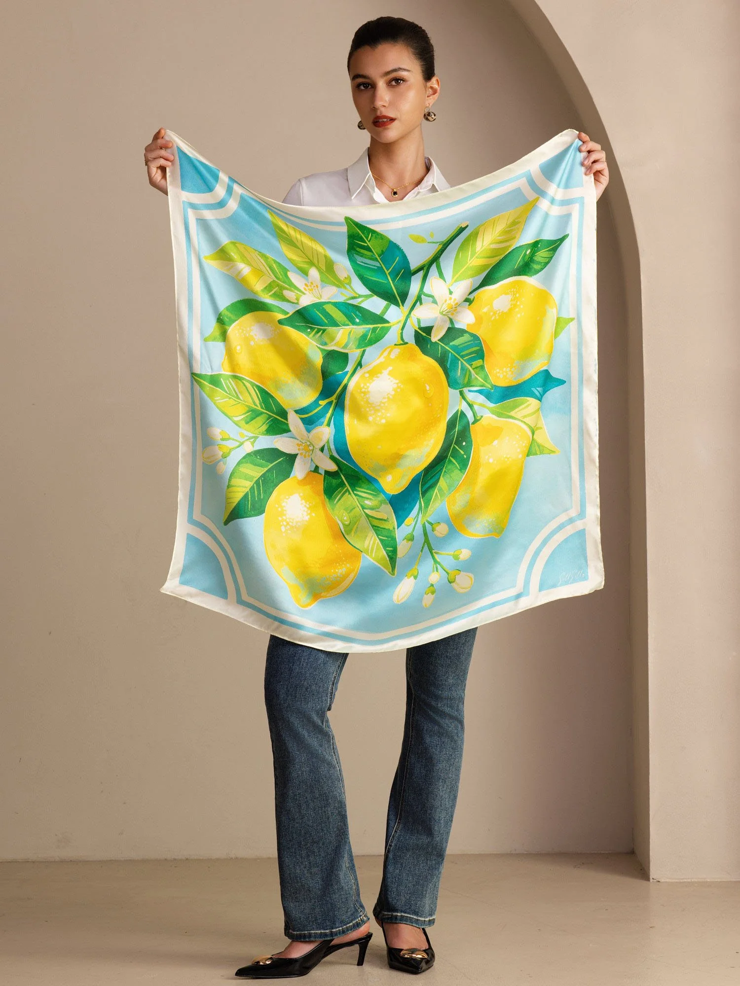 Tørklæde I 100 Procent Morbærsilke Med Citronmønster Størrelse 90 x 90 cm - Image 6