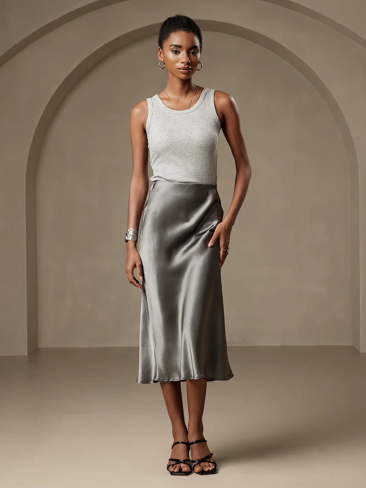 Elegant Basis Nederdel i Ren Silke - Image 17