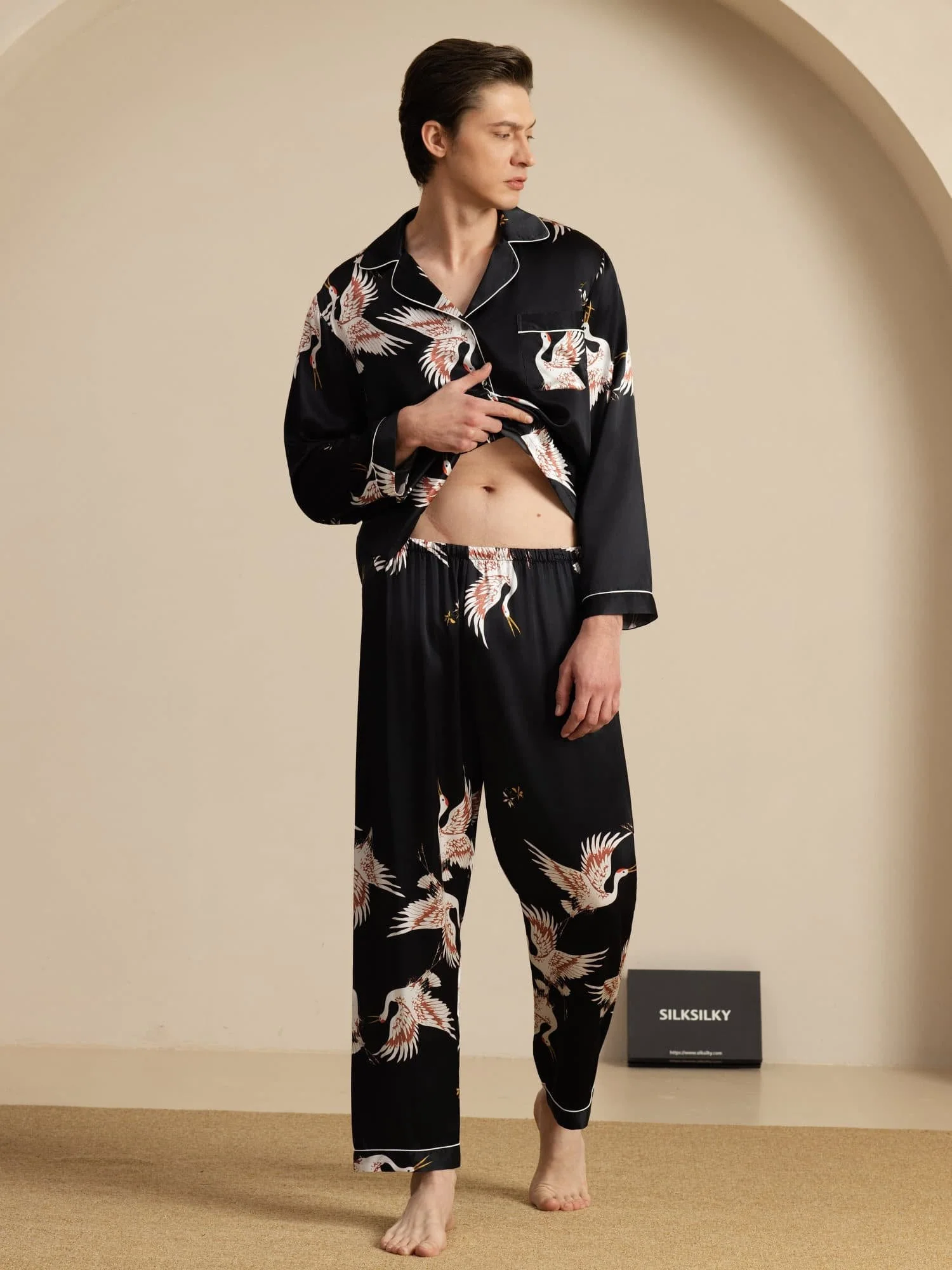 19Momme Ren Silke Herre Kraneprint Langærmet Notch Krave Pyjamas Sæt - Image 16
