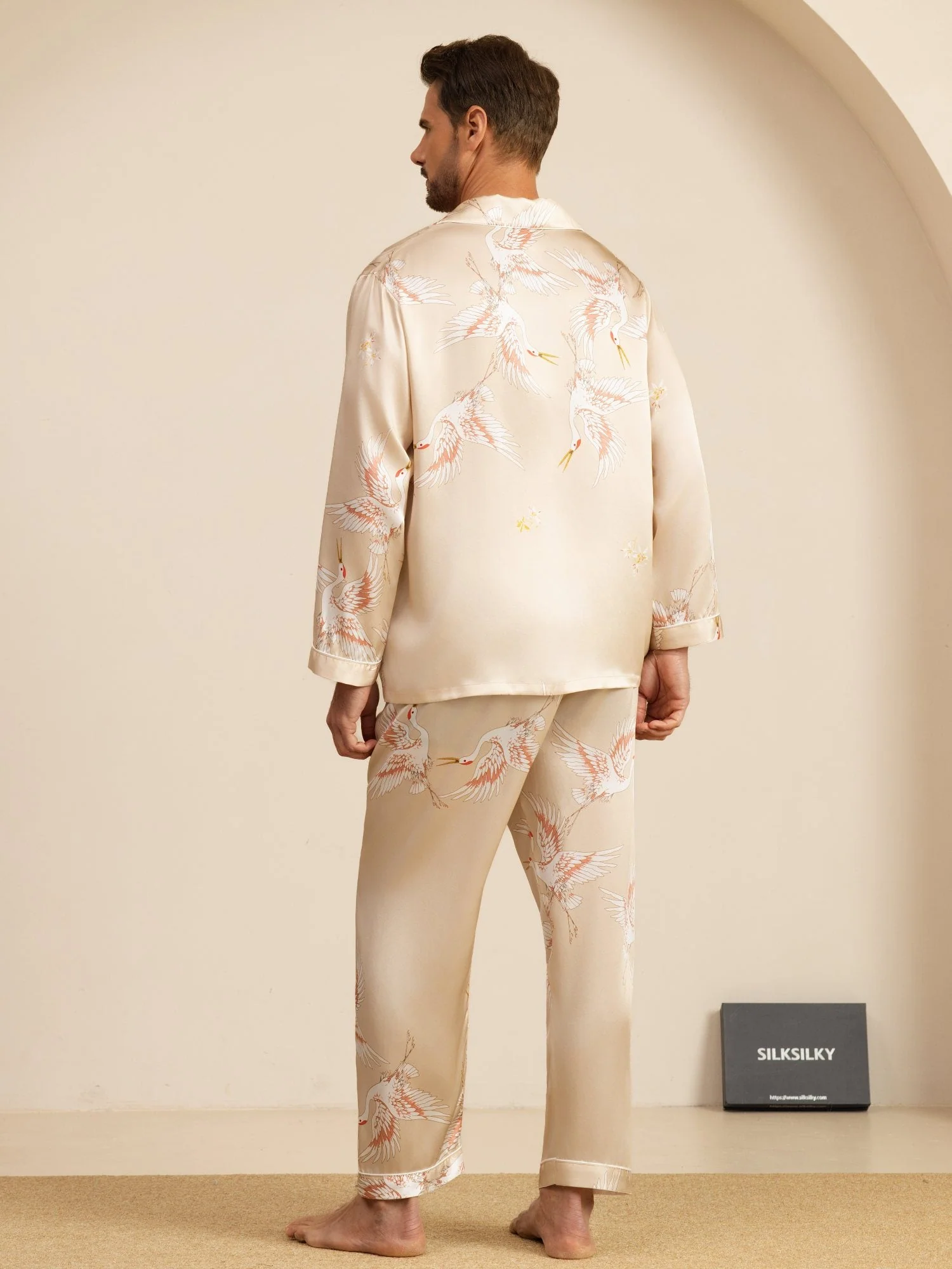 19Momme Ren Silke Herre Kraneprint Langærmet Notch Krave Pyjamas Sæt - Image 26