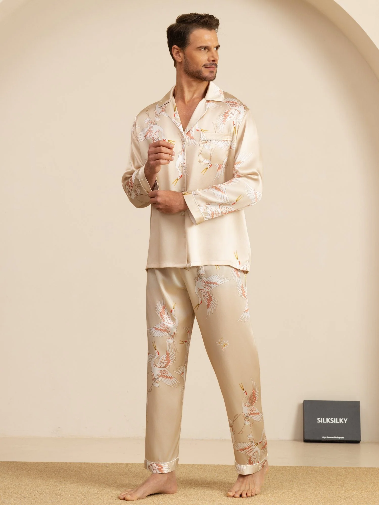 19Momme Ren Silke Herre Kraneprint Langærmet Notch Krave Pyjamas Sæt - Image 29
