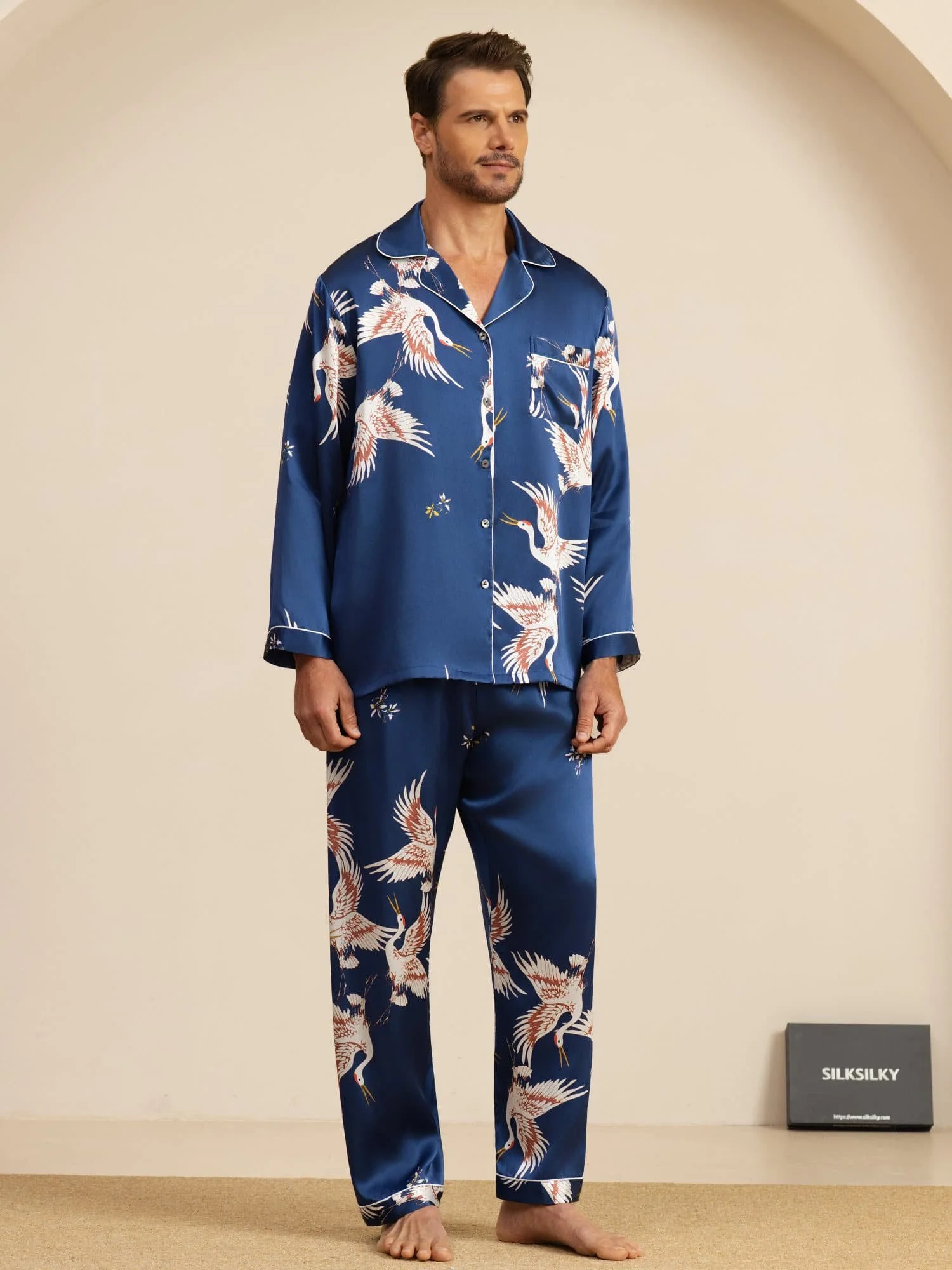 19Momme Ren Silke Herre Kraneprint Langærmet Notch Krave Pyjamas Sæt - Image 3