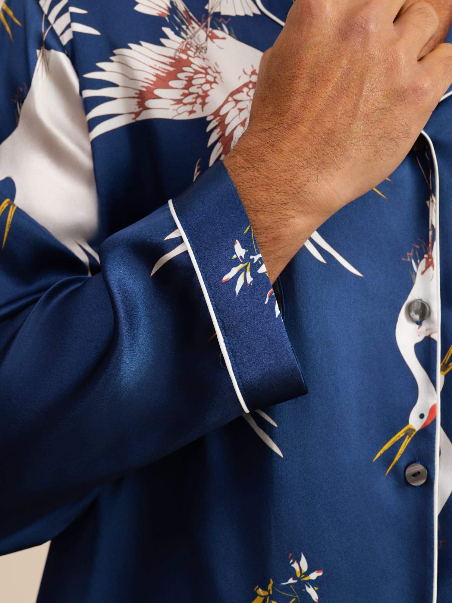 19Momme Ren Silke Herre Kraneprint Langærmet Notch Krave Pyjamas Sæt - Image 6