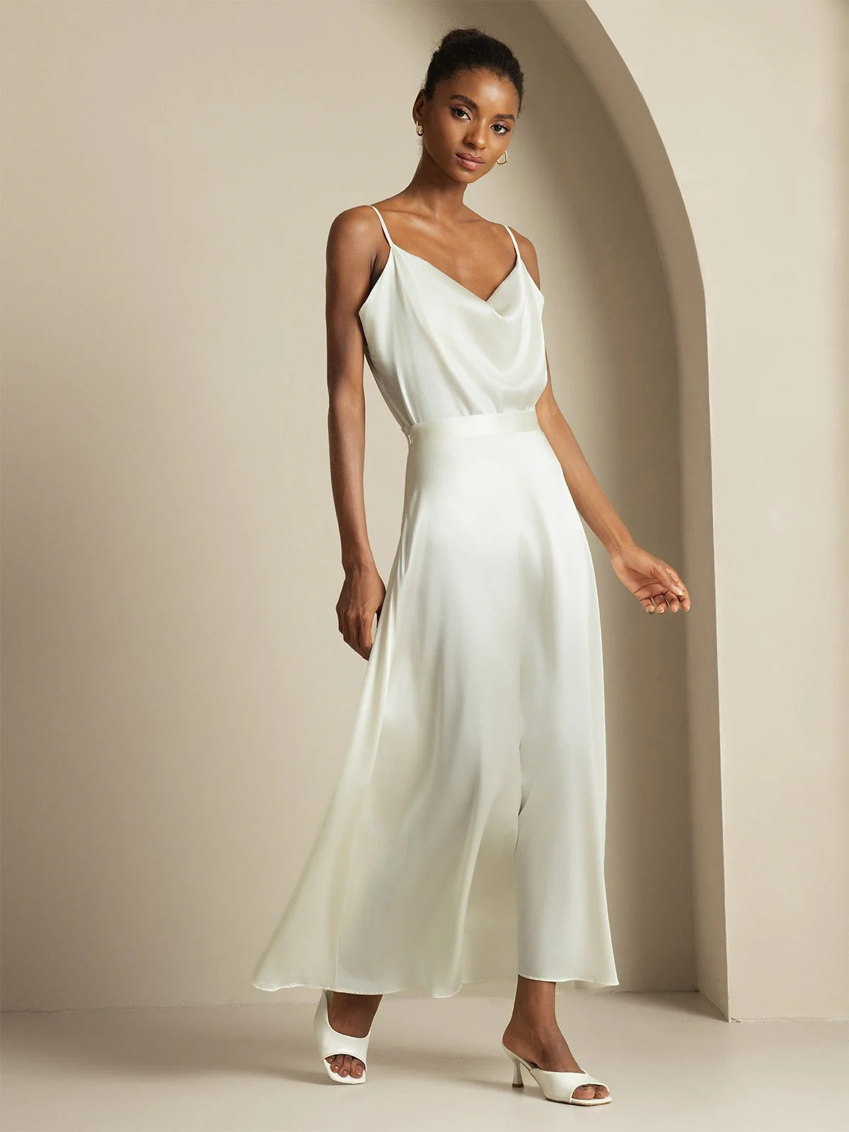 19Momme Silke Cowl Neck Spaghetti Strap Camisole Top & A-Linje Maxi Skirt - Image 20