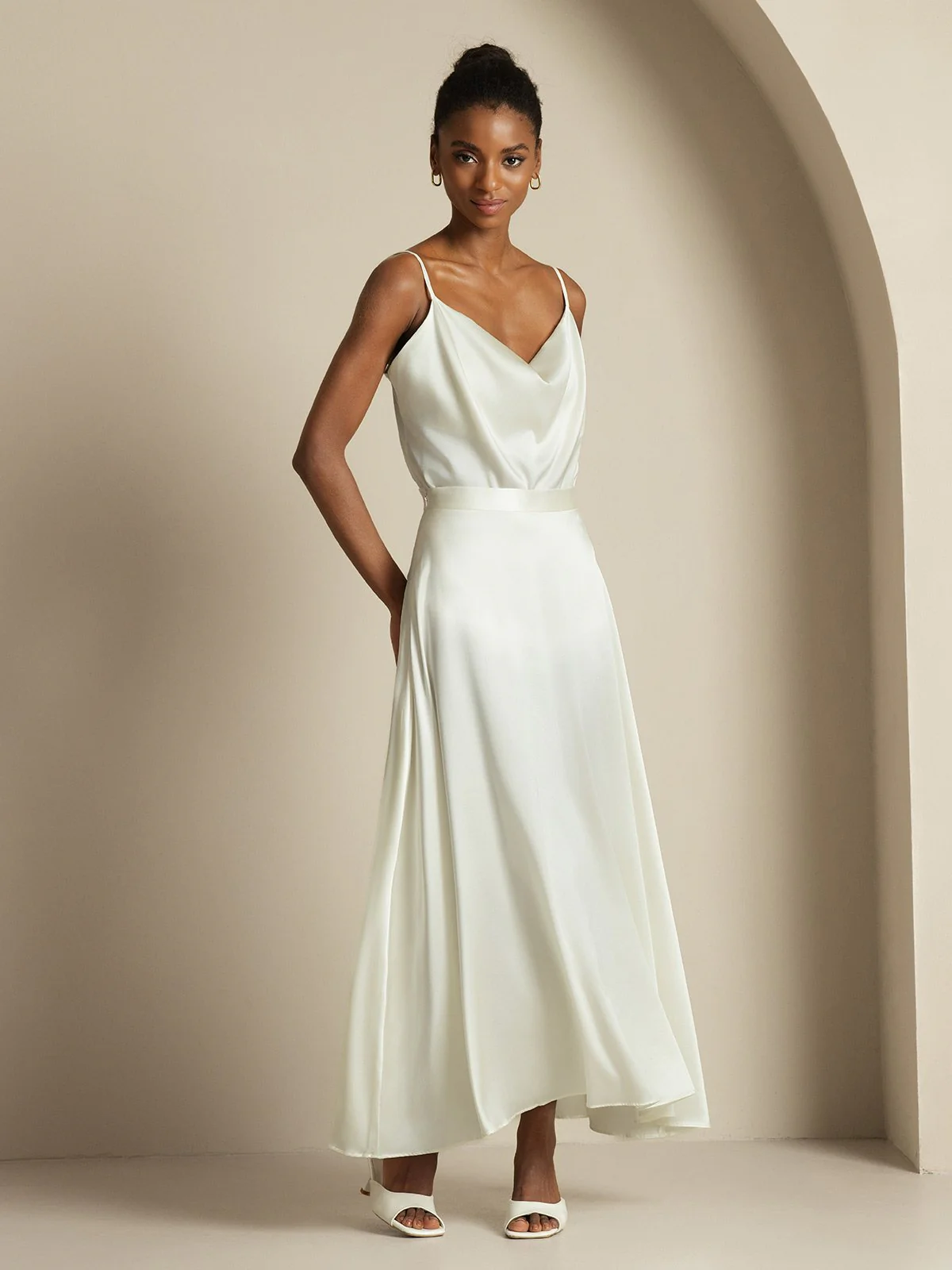 19Momme Silke Cowl Neck Spaghetti Strap Camisole Top & A-Linje Maxi Skirt - Image 21