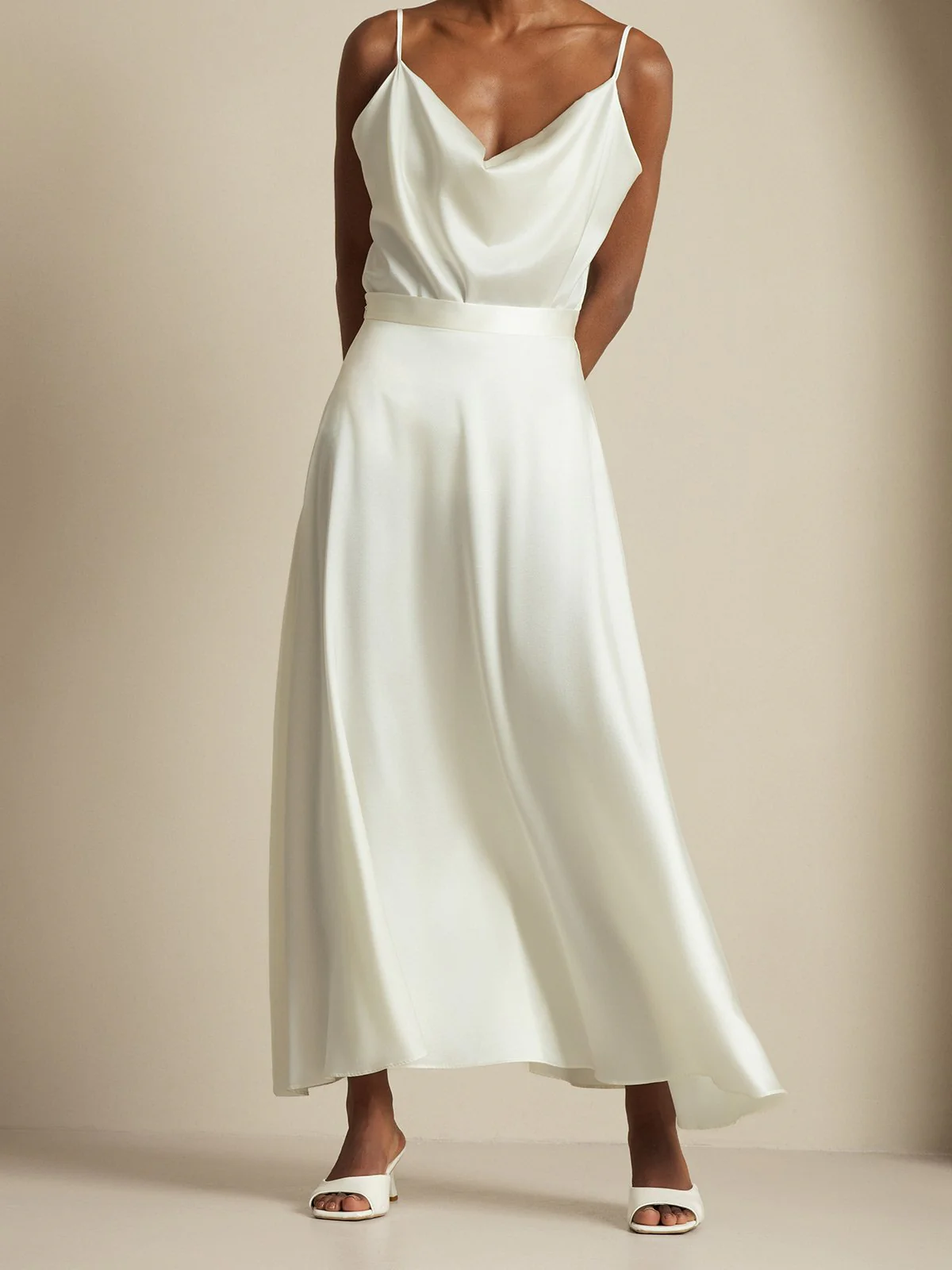 19Momme Silke Cowl Neck Spaghetti Strap Camisole Top & A-Linje Maxi Skirt - Image 22
