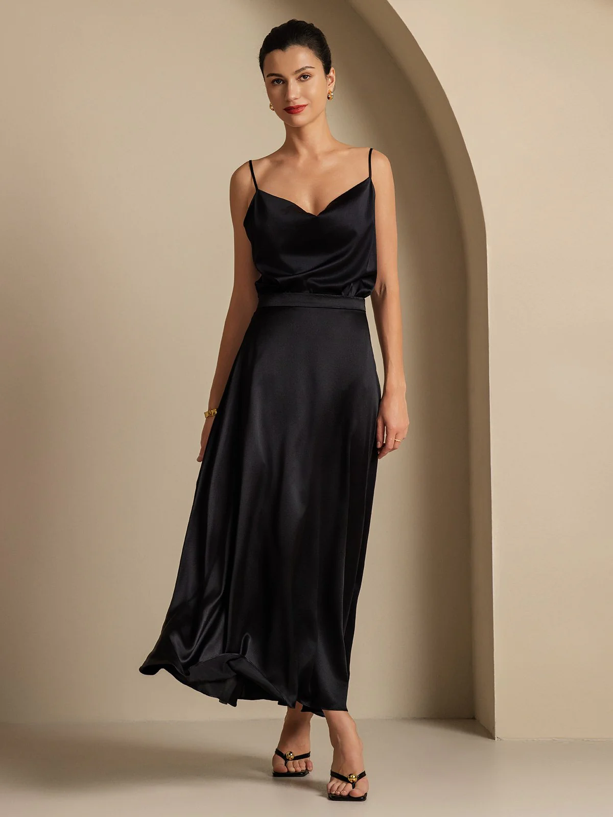 19Momme Silke Cowl Neck Spaghetti Strap Camisole Top & A-Linje Maxi Skirt - Image 28