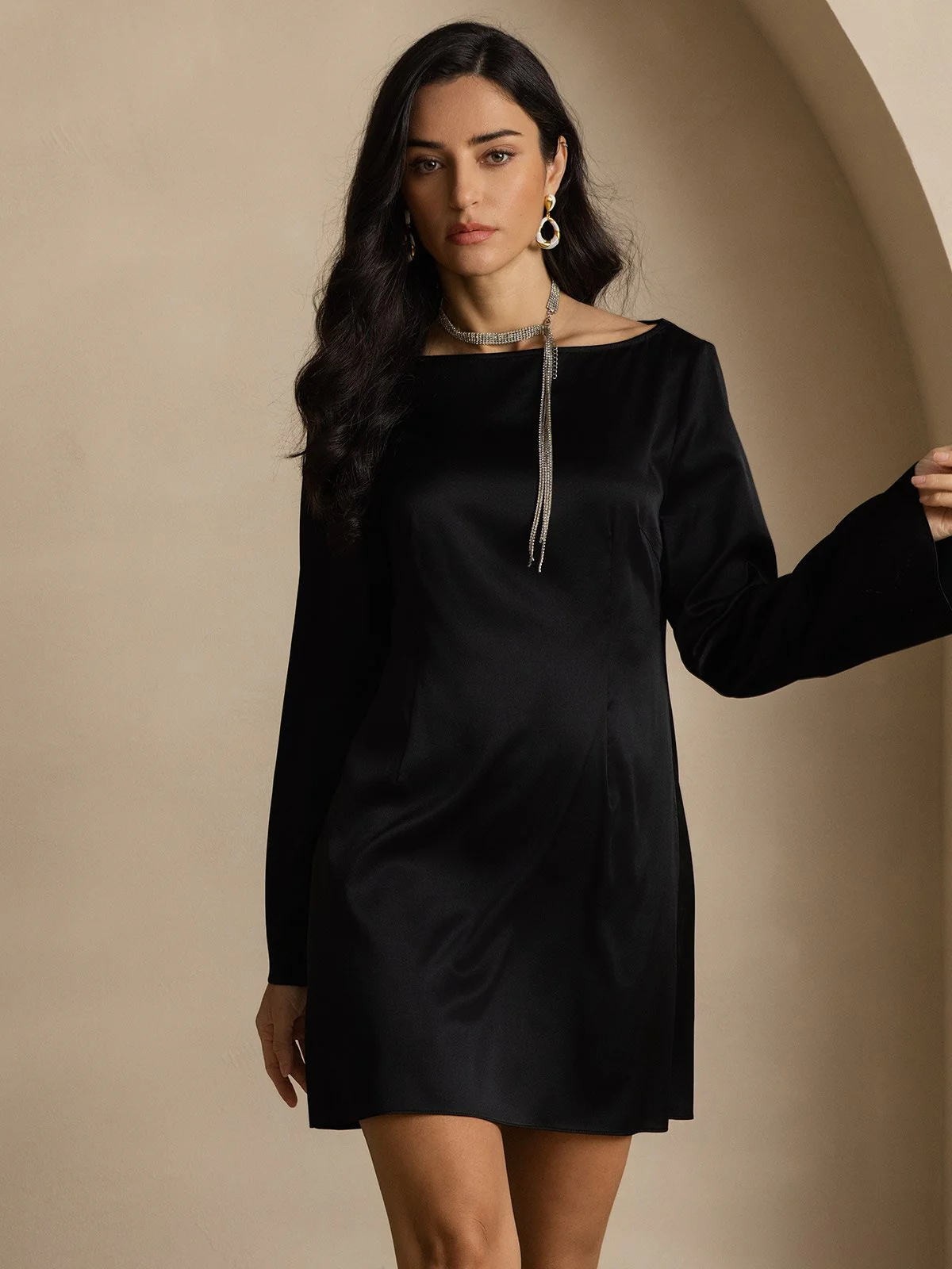 19Momme Silke Elegant Langærmet Kjole - Image 18