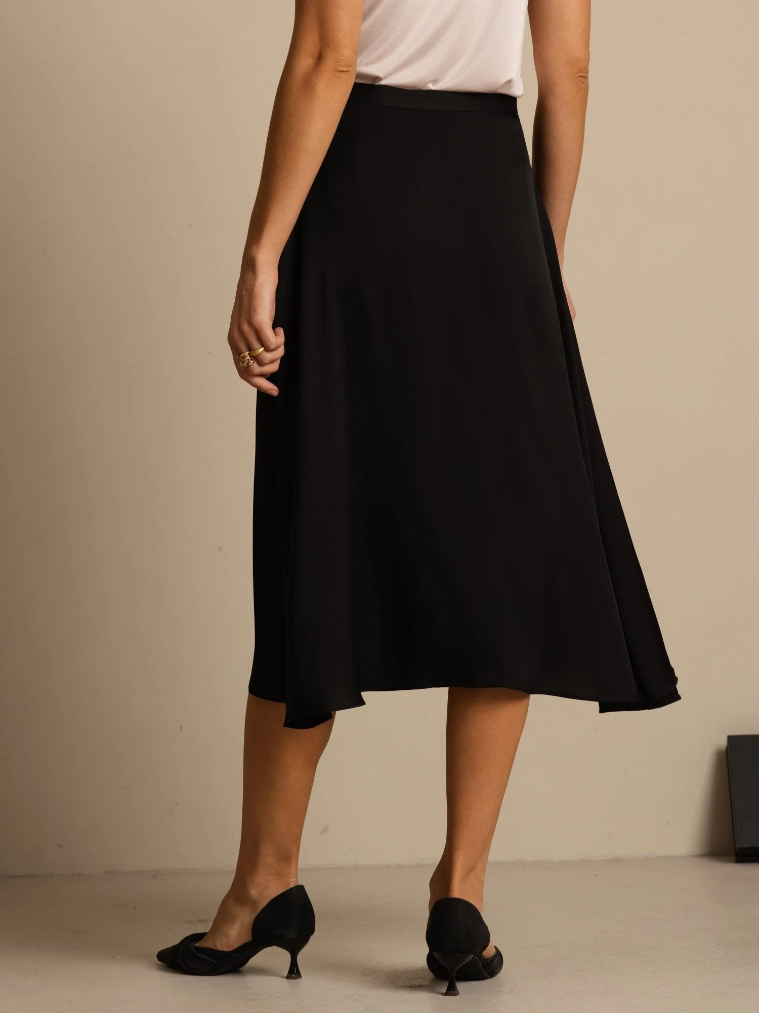 19Momme Silke High Waist A-Linje Plisseret Midi Nederdel med Lommer - Image 9