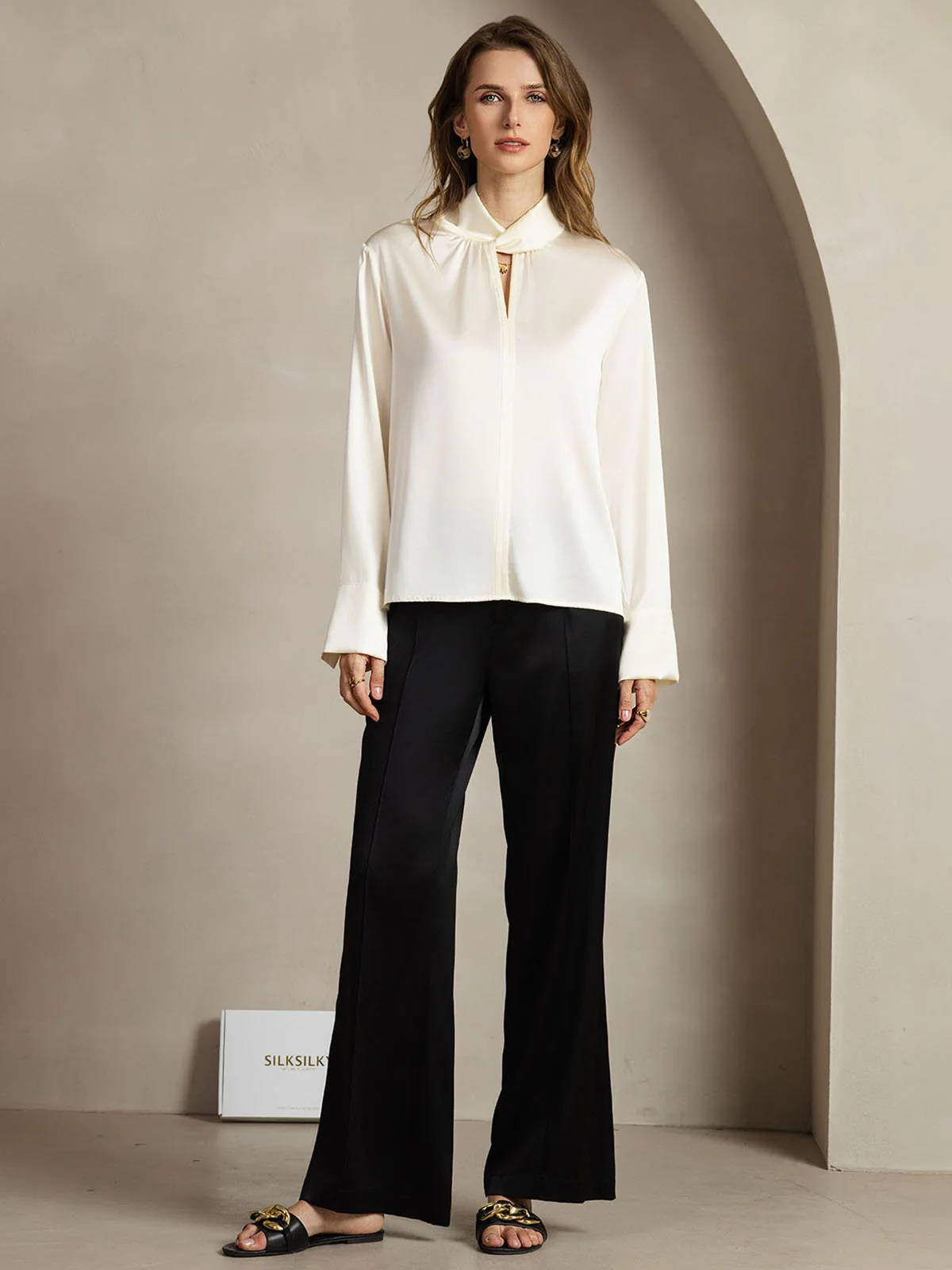 19 Momme Silkebluse Med Keyhole Hals Og Perlelignende Knapper - Image 23