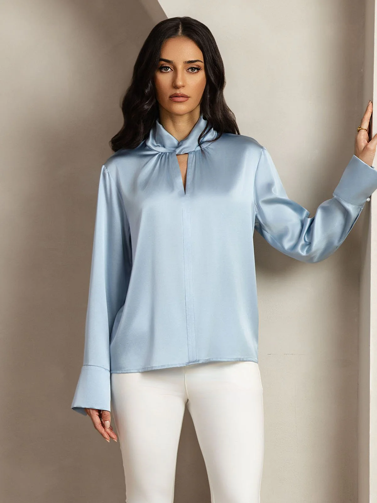 19 Momme Silkebluse Med Keyhole Hals Og Perlelignende Knapper - Image 9