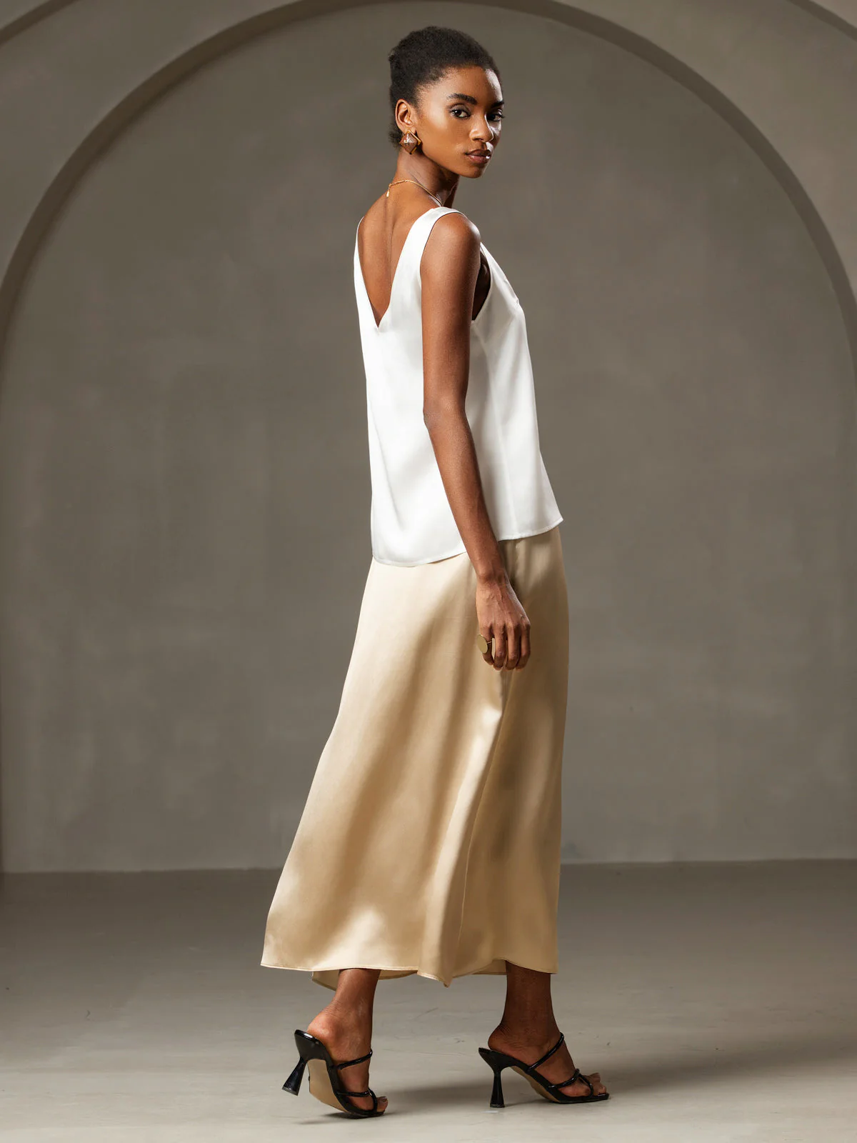 19Momme Silke V-hals strop TankTop - Image 3