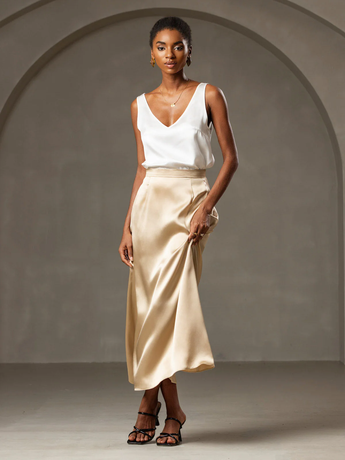 19Momme Silke V-hals strop TankTop - Image 7