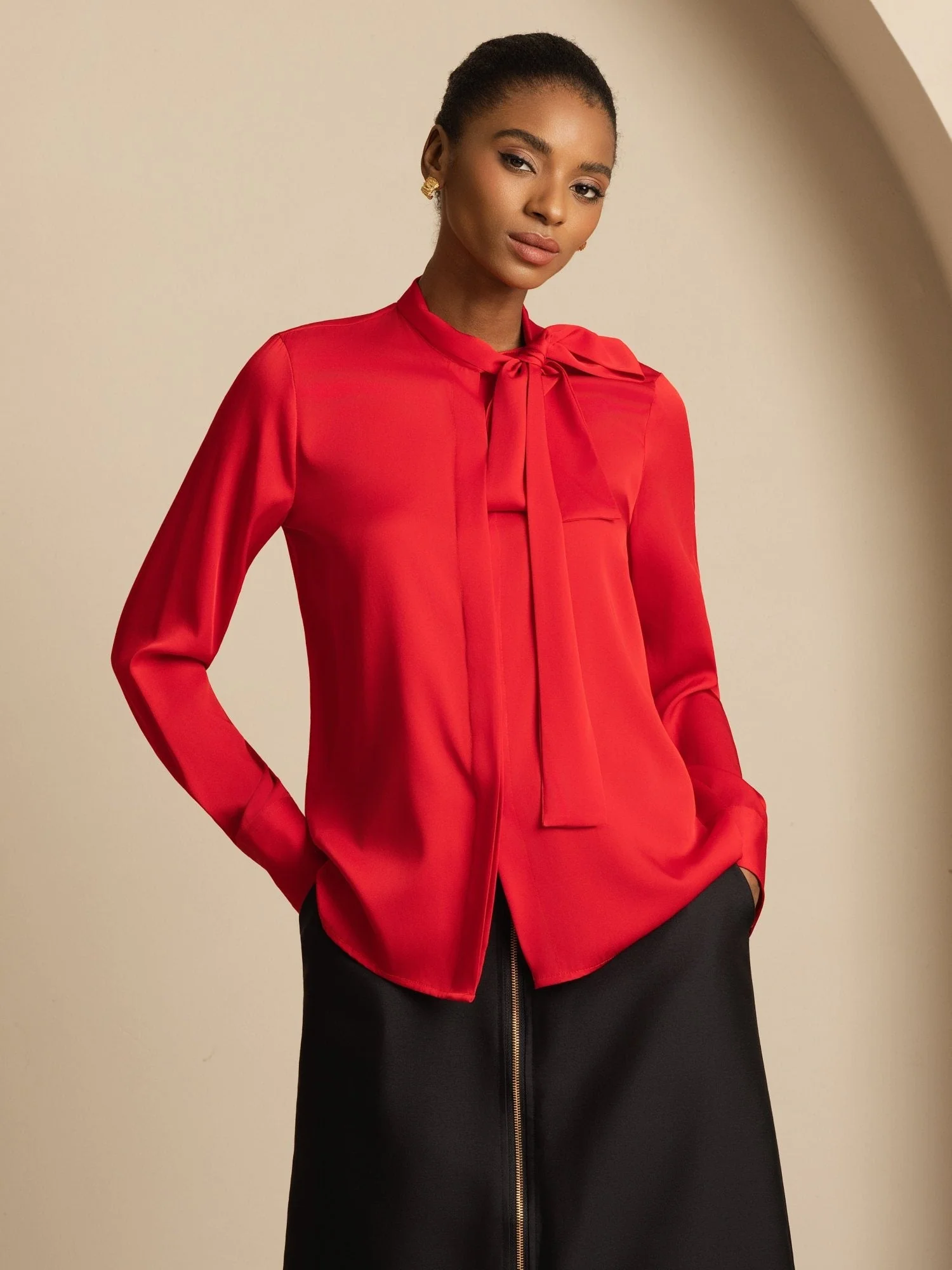 19Momme Silke Dame Tie Neck Langærmet Bluse - Image 14