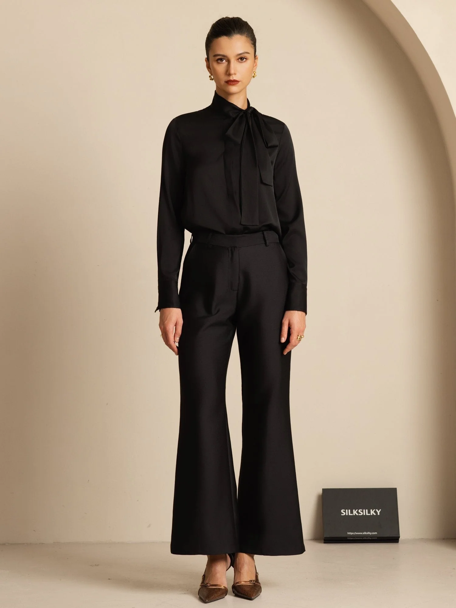 19Momme Silke Dame Tie Neck Langærmet Bluse - Image 7