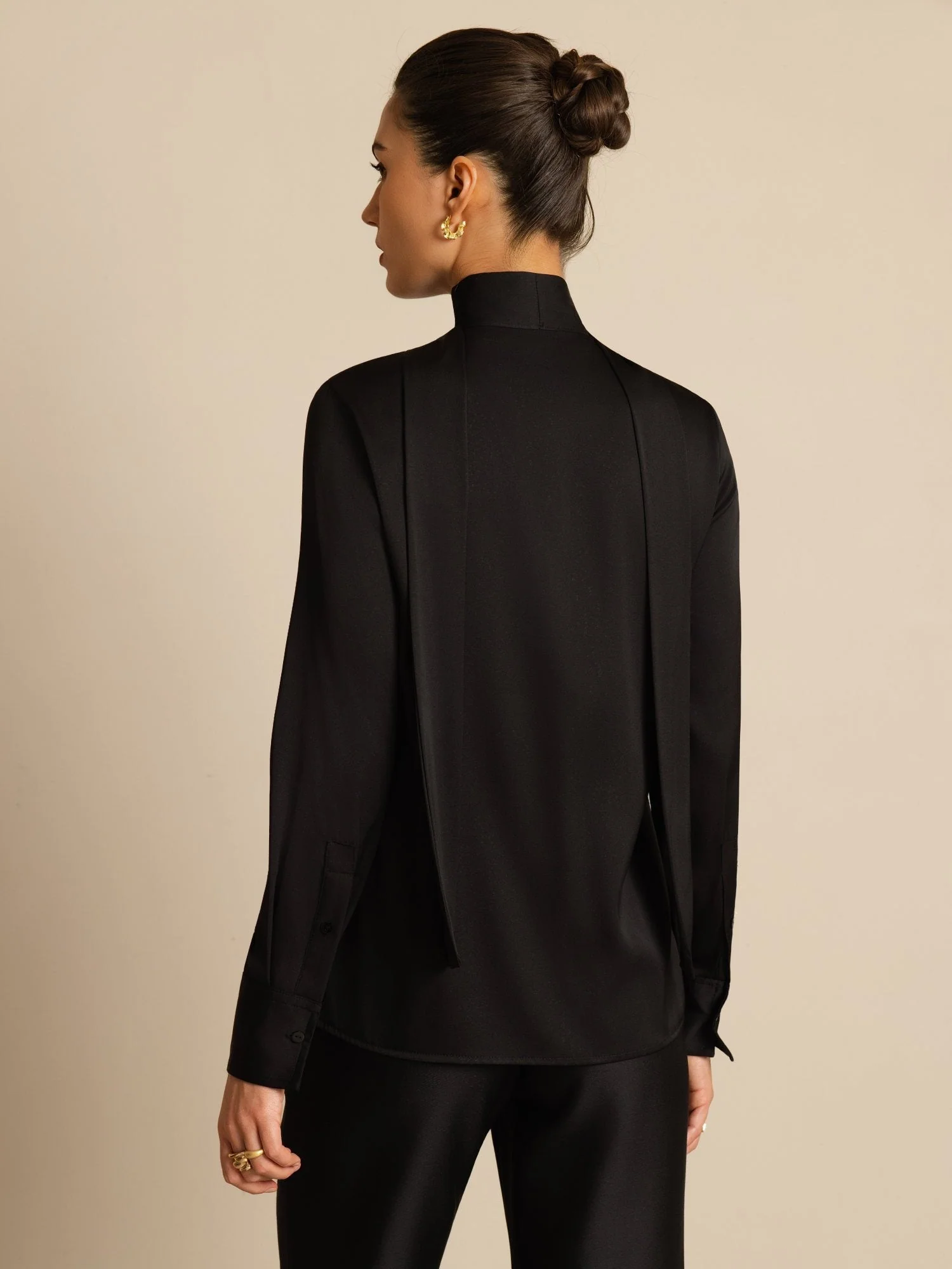 19Momme Silke Dame Tie Neck Langærmet Bluse - Image 8