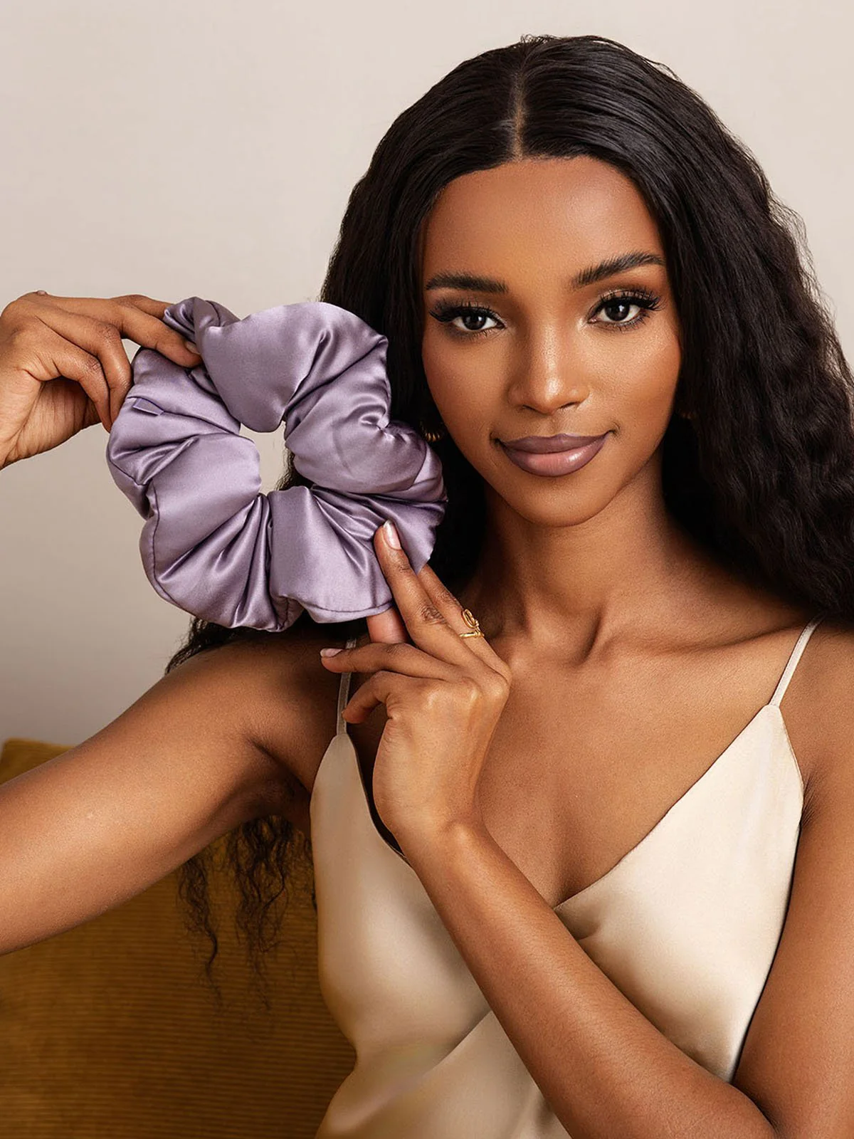 Ren Silke Blød Oversized Hår Scrunchie - 8cm - Image 35