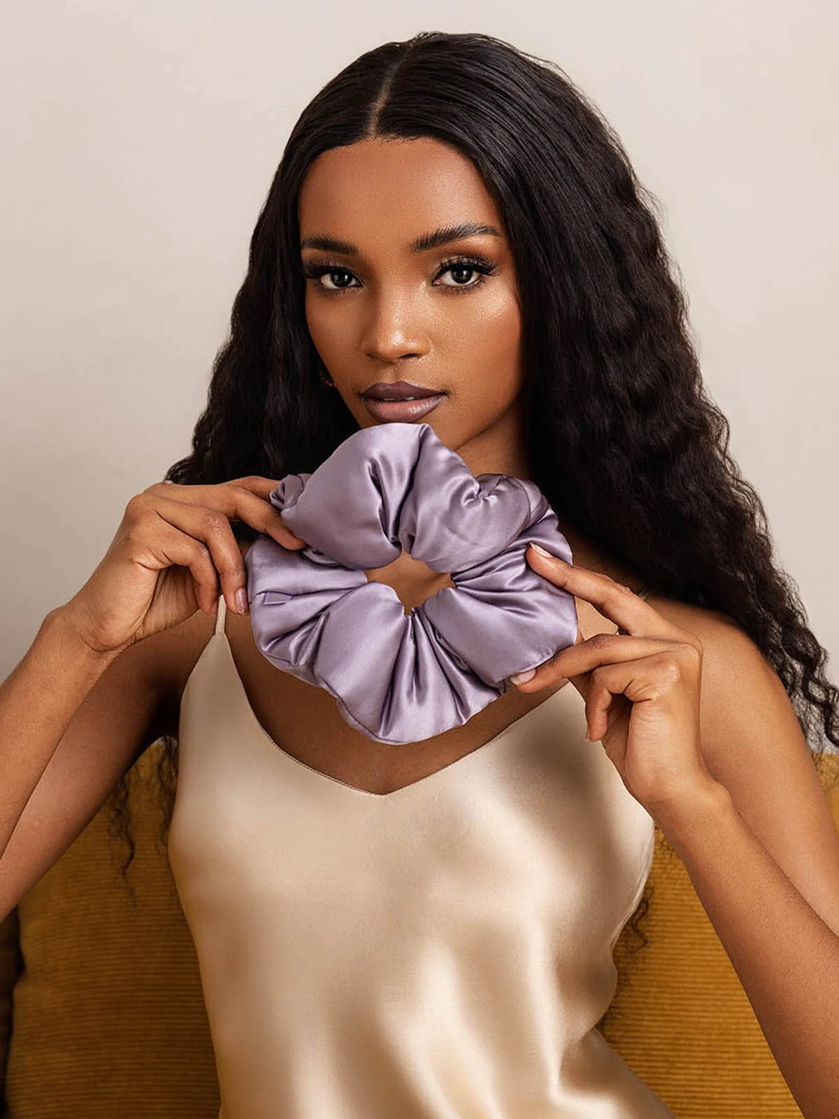 Ren Silke Blød Oversized Hår Scrunchie - 8cm - Image 38