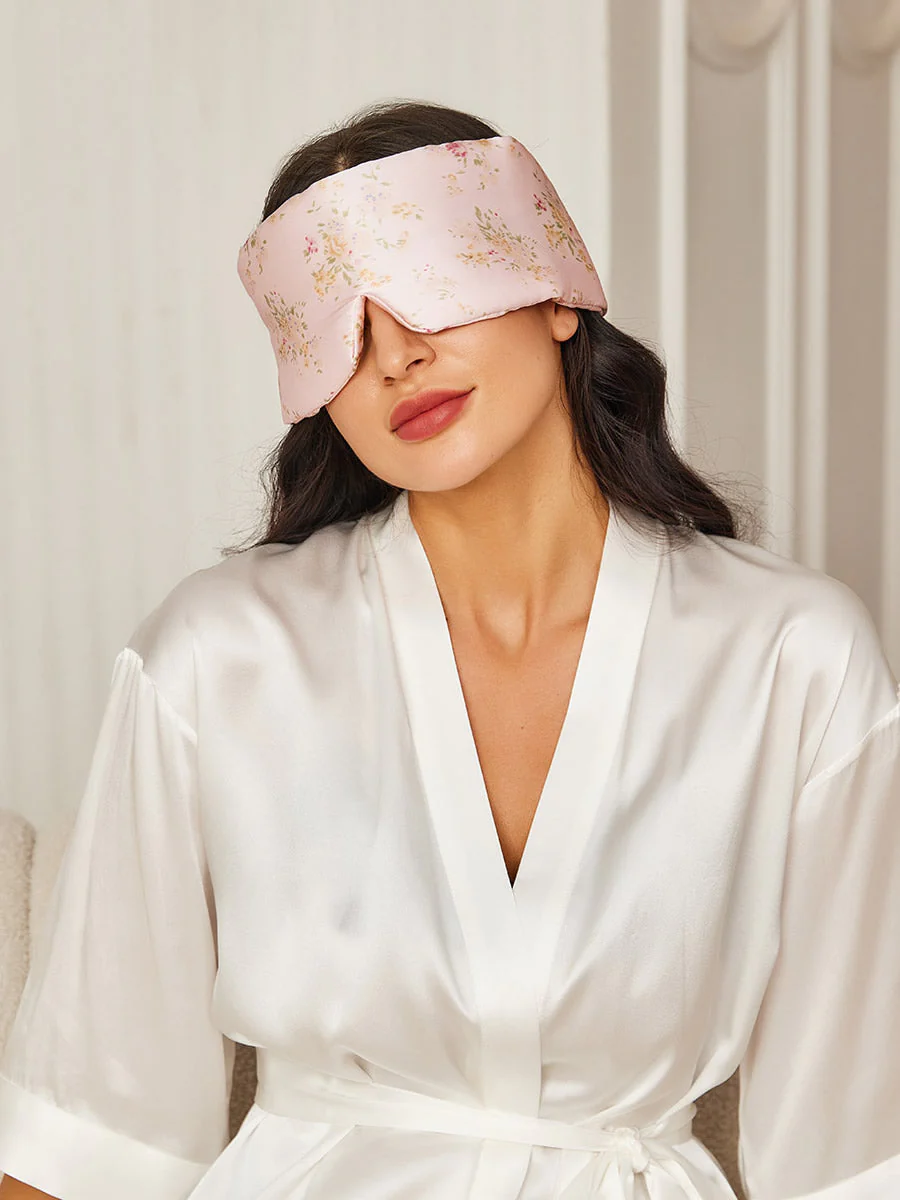 Justerbar Silk Sovemaske med Velcrolukning og Omkredsende Design - Image 11