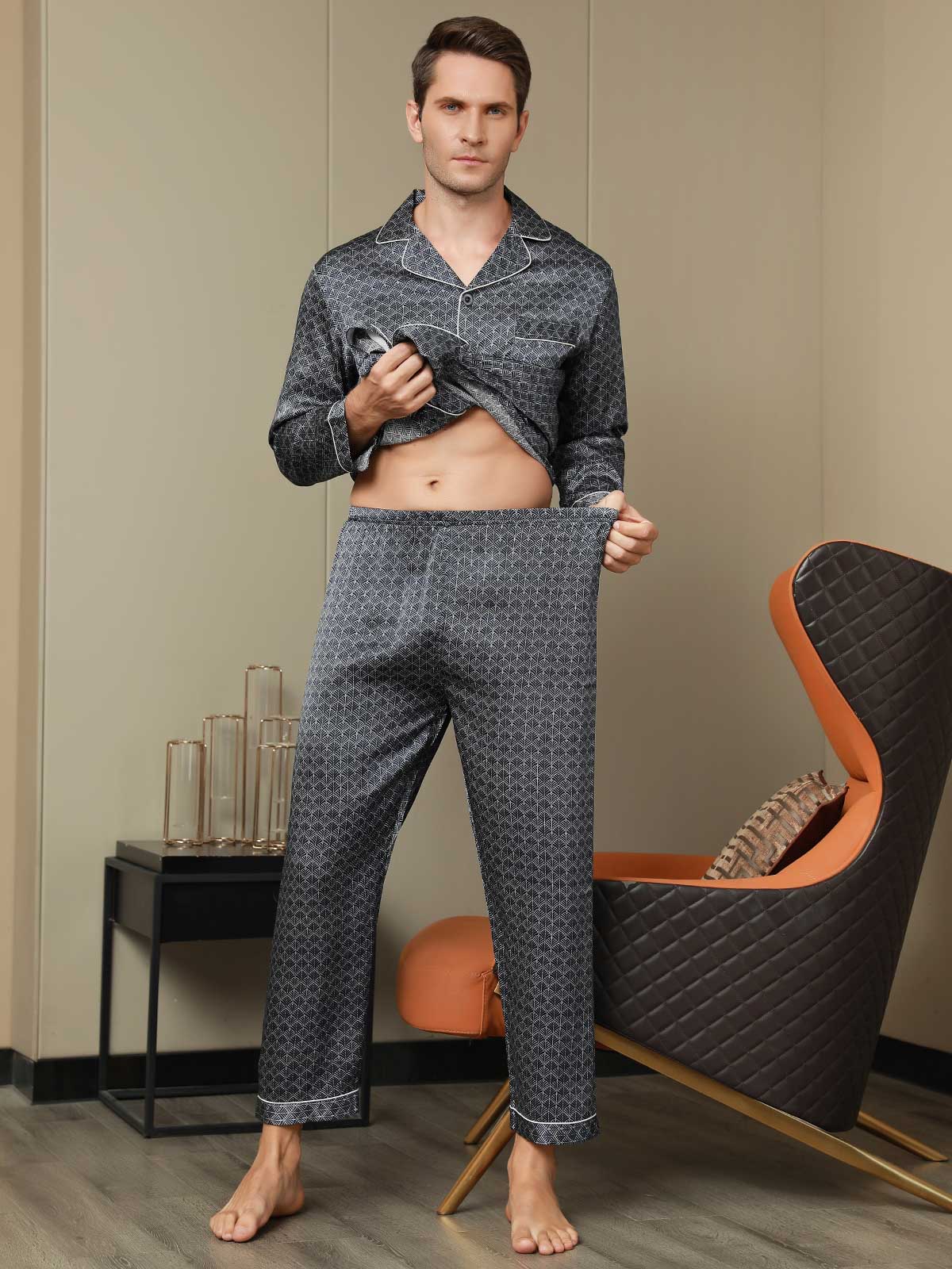 Herre Pyjamas Sæt I Ren Silke Med Marineblåt Ginkgo Print Langærmet Top Og Bukser - Image 9