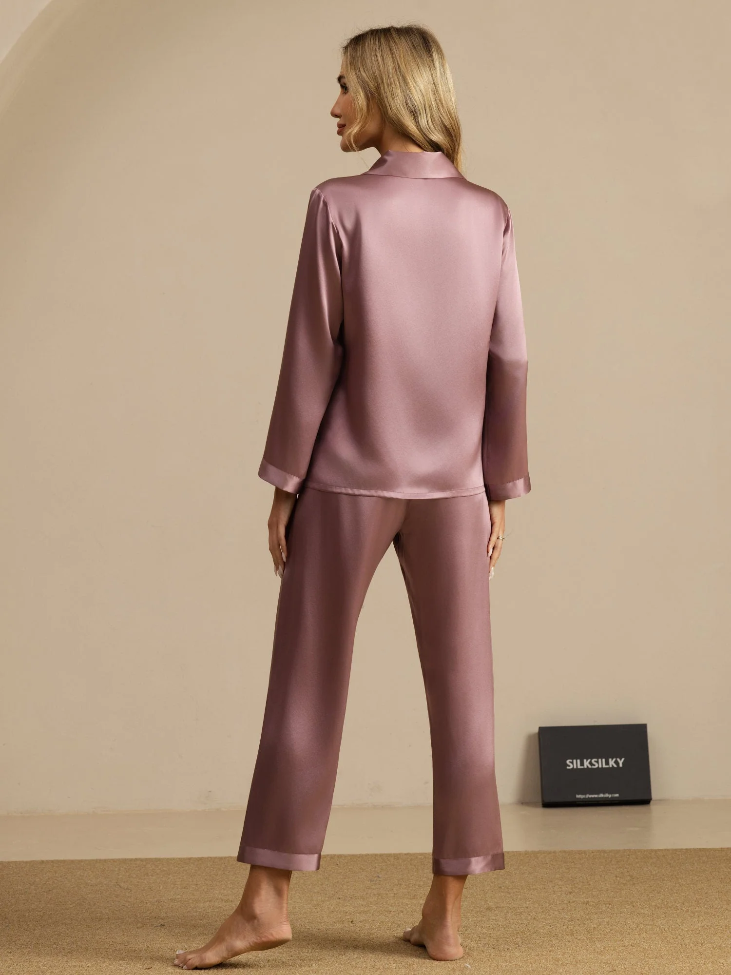 100% Silke Button Up Damepyjamas - Image 58
