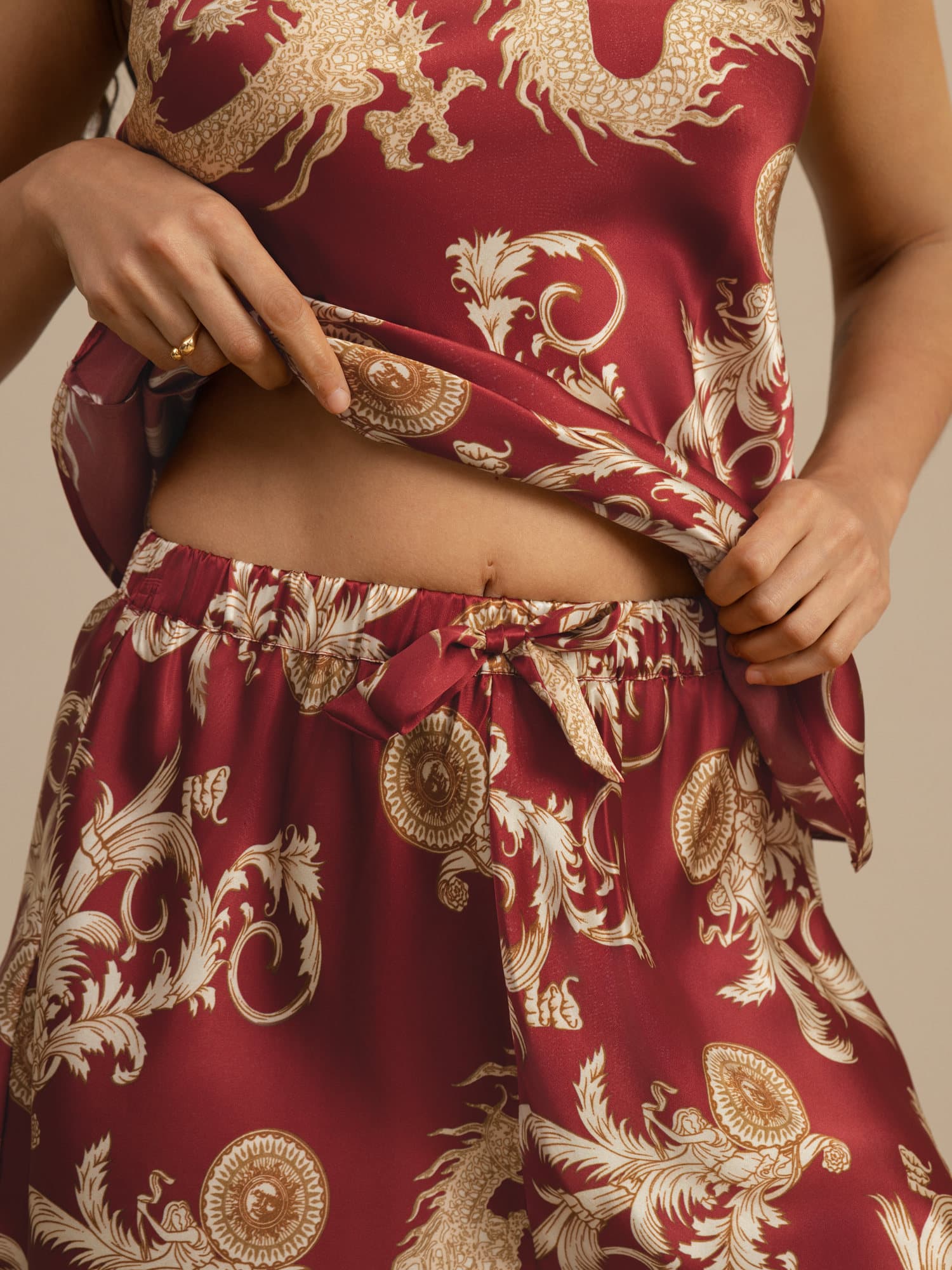 Kvinders Ren Silke Spaghetti Stropper V Hals Camisole Set Med Shorts Dragemønster - Image 13