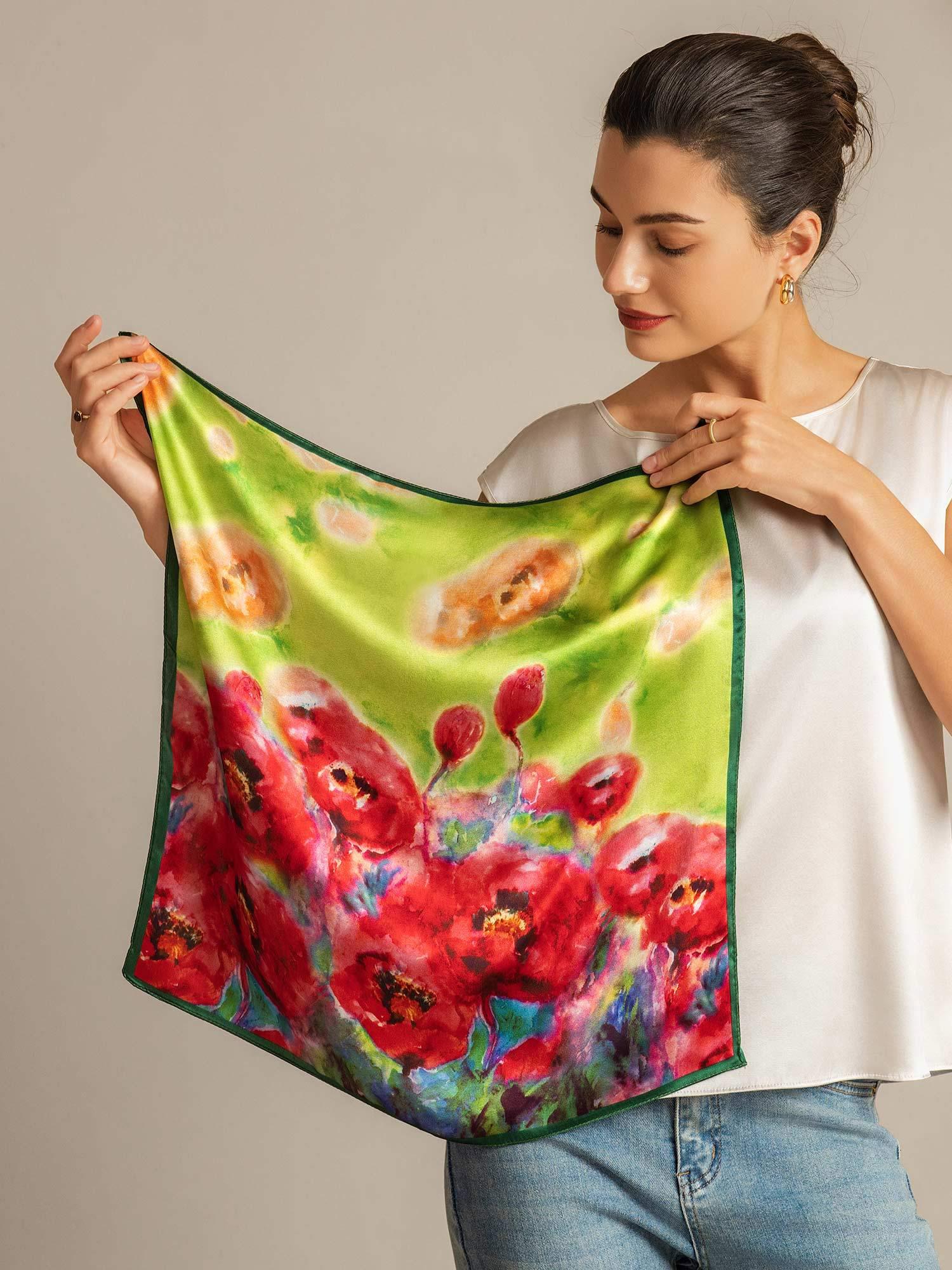 Pure Silk Flower Impression Square Scarf - Størrelse 53x53cm - Image 3