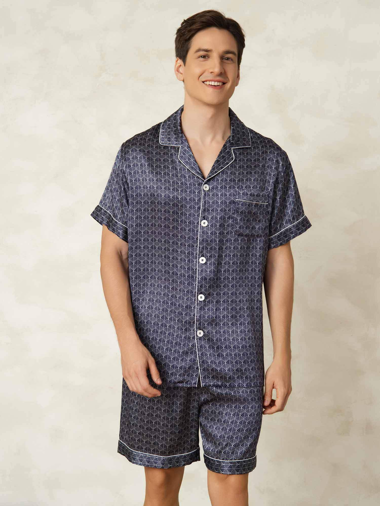 Herre Pyjamas Sæt I Ren Silke Marineblå Med Ginkgo Print Korte Ærmer Og Reverskrave