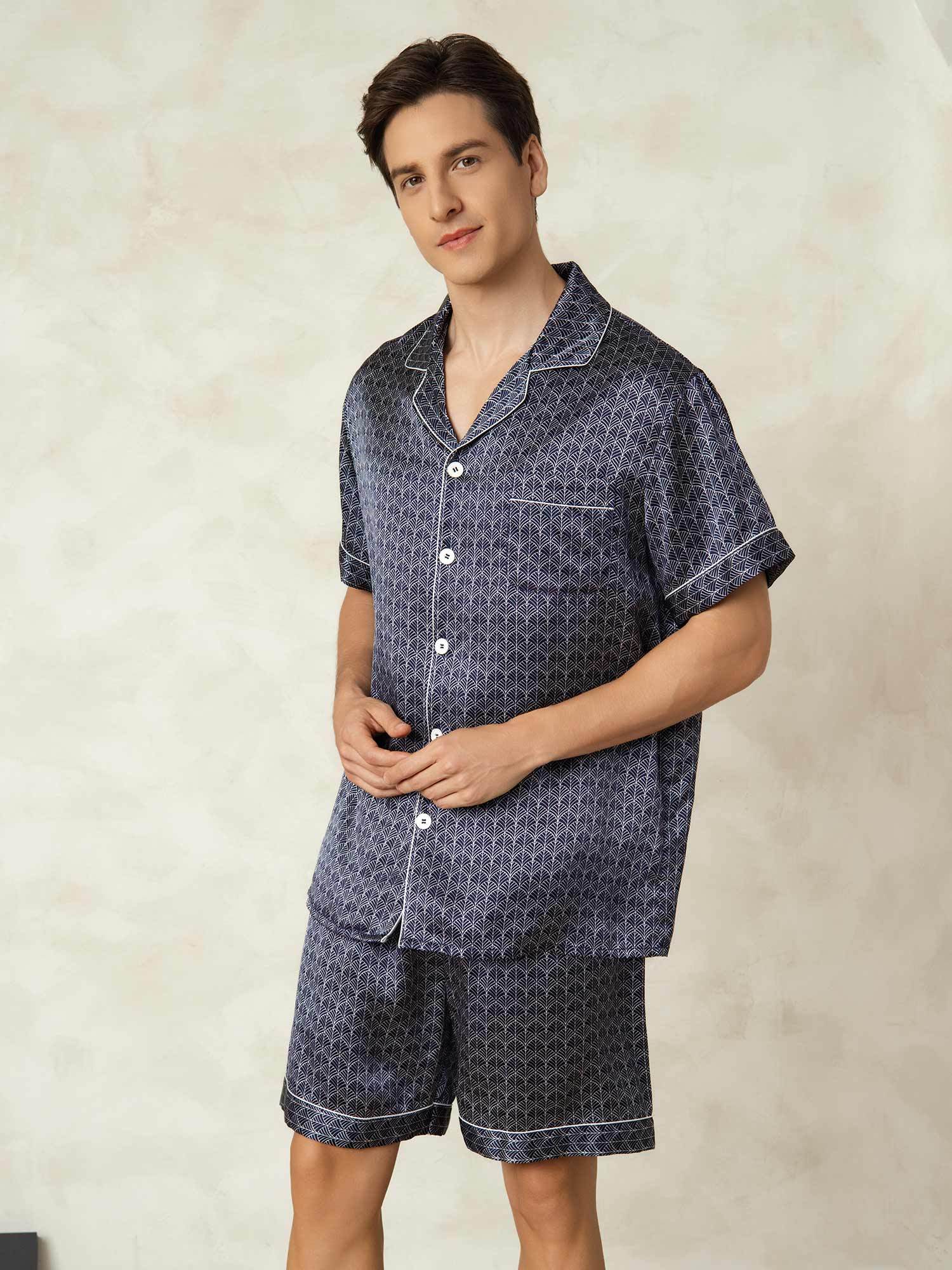 Herre Pyjamas Sæt I Ren Silke Marineblå Med Ginkgo Print Korte Ærmer Og Reverskrave - Image 3
