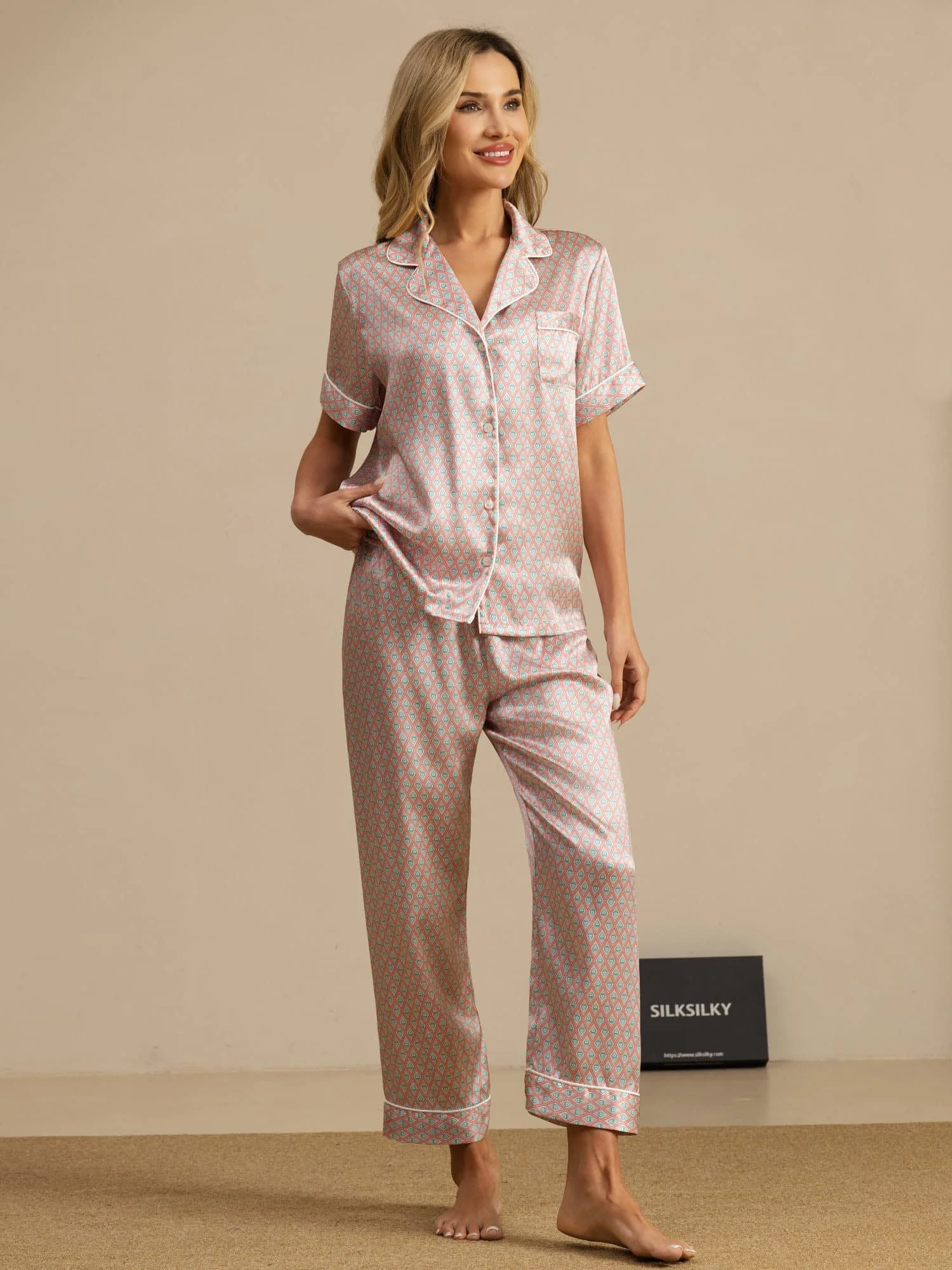 Kvinders Pyjamasæt I Ren Silke Med Geometrisk Print Kortærmet Reverskrave Med Bukser - Image 11
