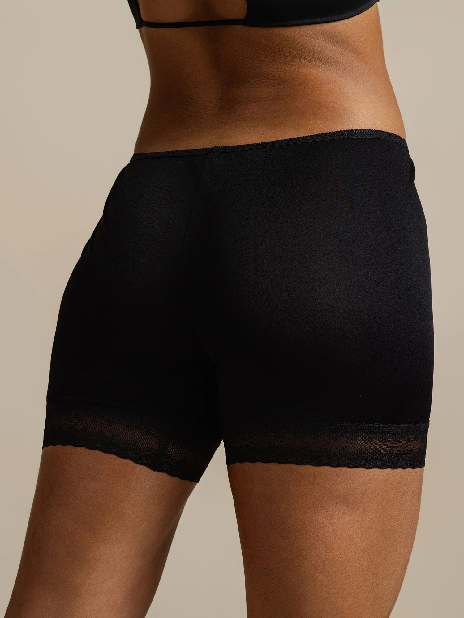 Ren Silke Blonder Kant Anti-Gnidning Shorts - Image 5