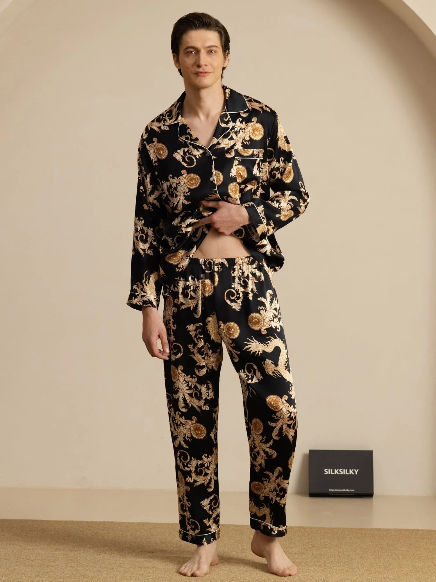 Pure Silke Herre Drage Print Langærmet Notch Krave Pyjamasæt - Image 15