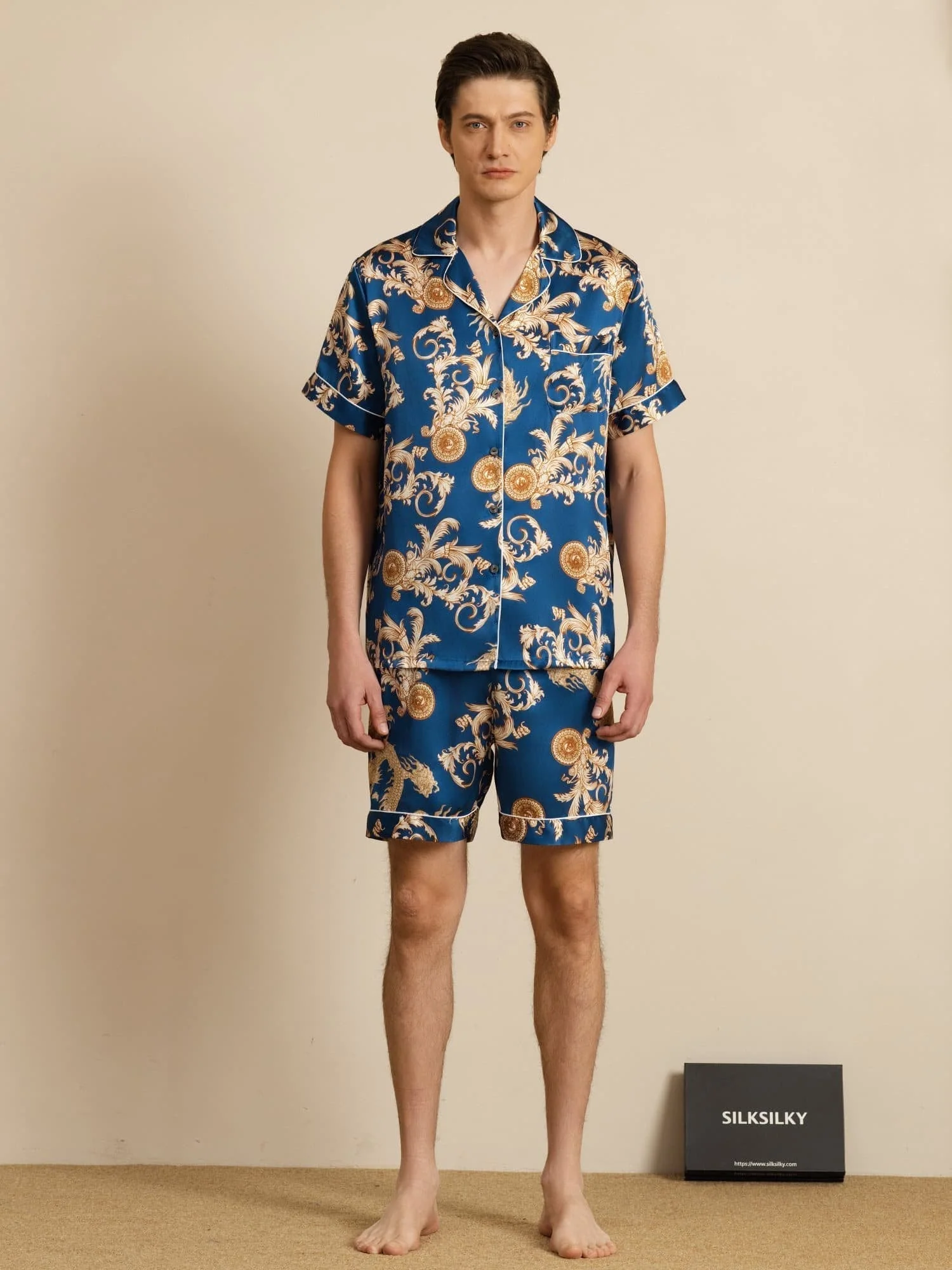 Pure Silke Herre Drage Print Kortærmet Notch Krave Pyjamasæt - Image 17