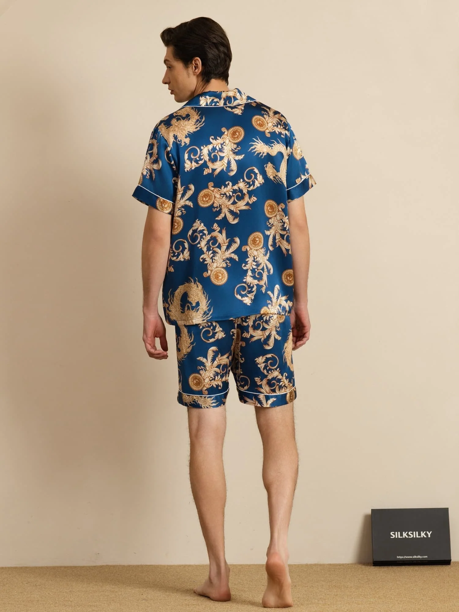 Pure Silke Herre Drage Print Kortærmet Notch Krave Pyjamasæt - Image 18