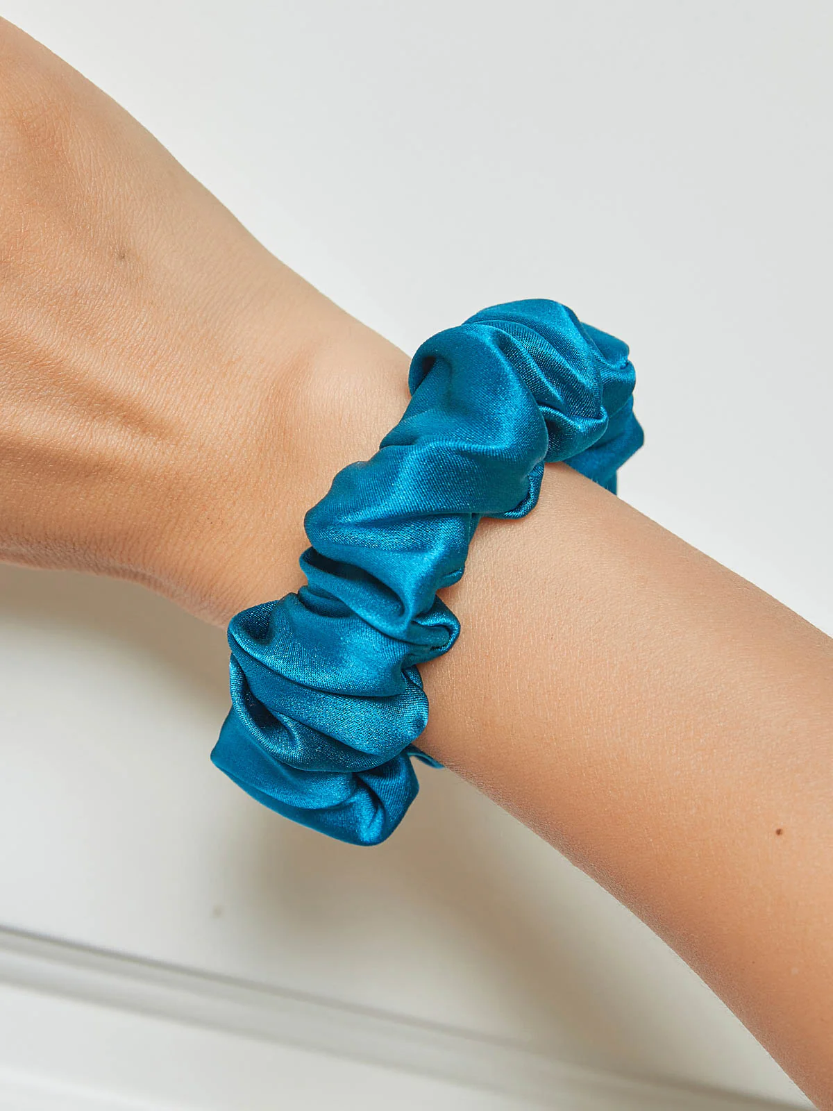 Ren Silke Blød Klassisk Hår Scrunchie - 2cm - Image 67