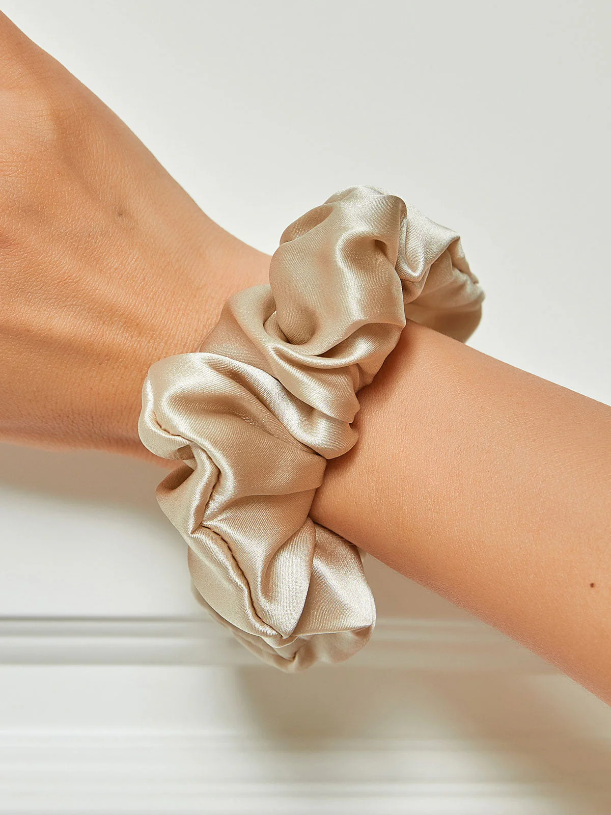 Ren Silke Blød Stor Hår Scrunchie - 3.5cm - Image 17