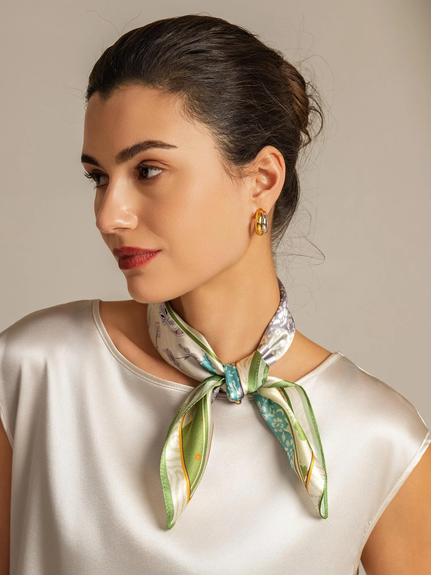 Pure Silk Pattern Stitching Square Scarf - Størrelse 53x53cm - Image 2