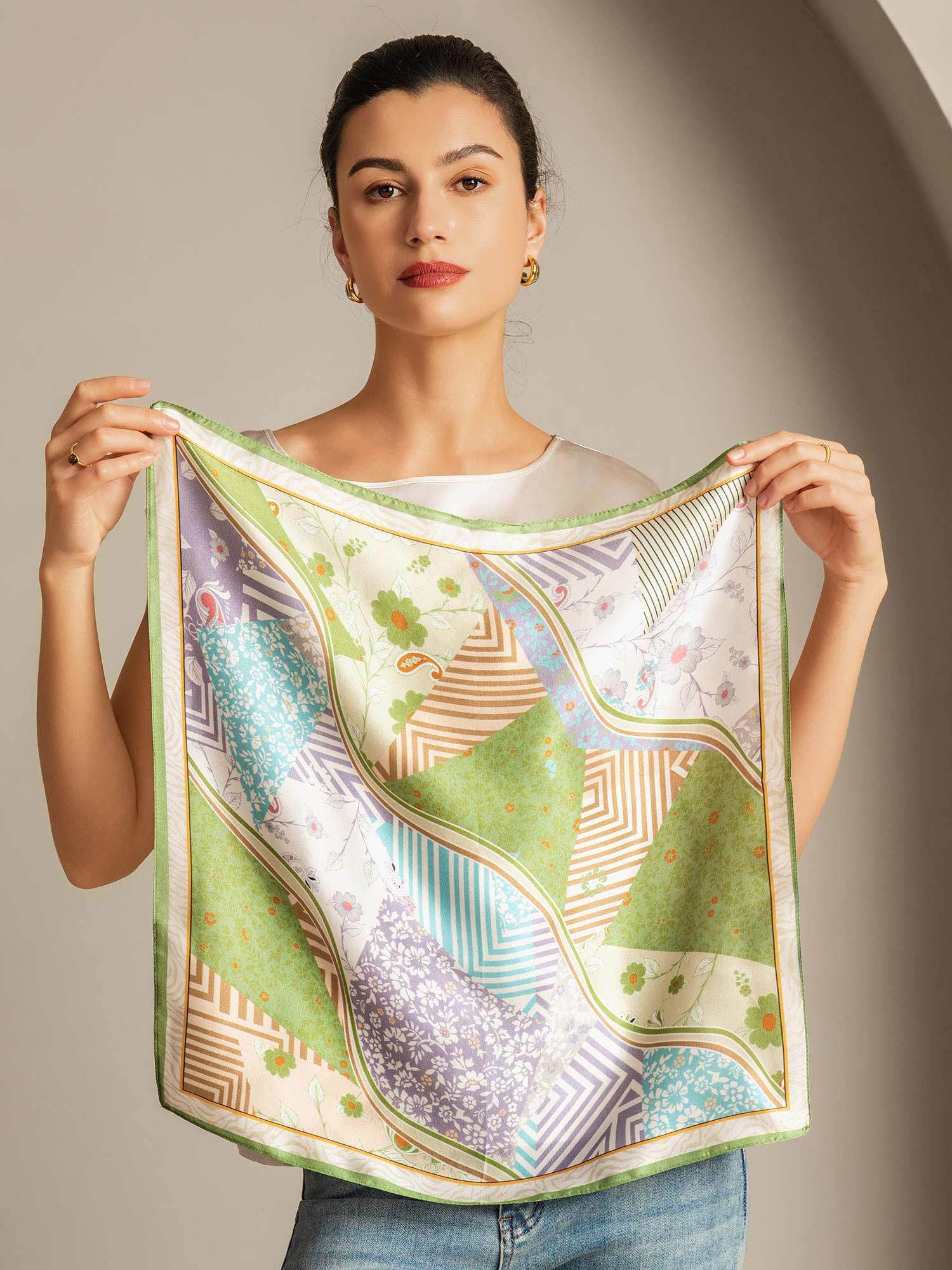 Pure Silk Pattern Stitching Square Scarf - Størrelse 53x53cm - Image 4