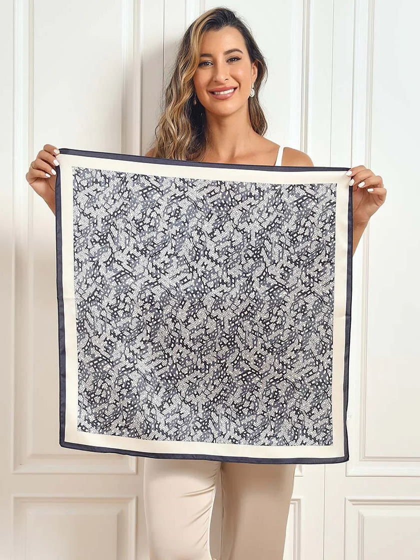100% Silketrykt Firkantet Tørklæde 68x68cm - Image 4