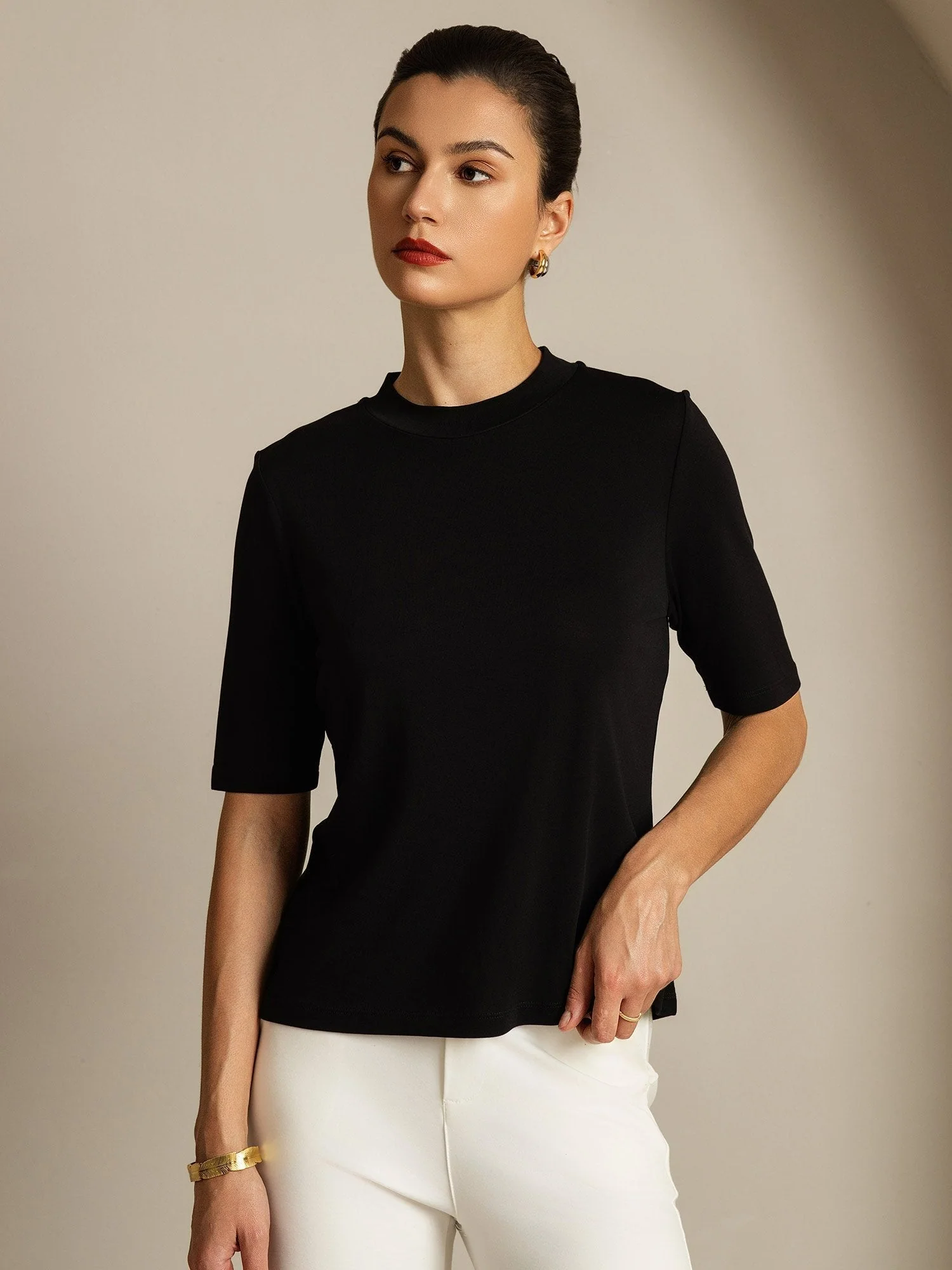 T-Shirt Til Kvinder I Ren Silke Med Halvlange Ærmer Og Rund Hals - Image 15