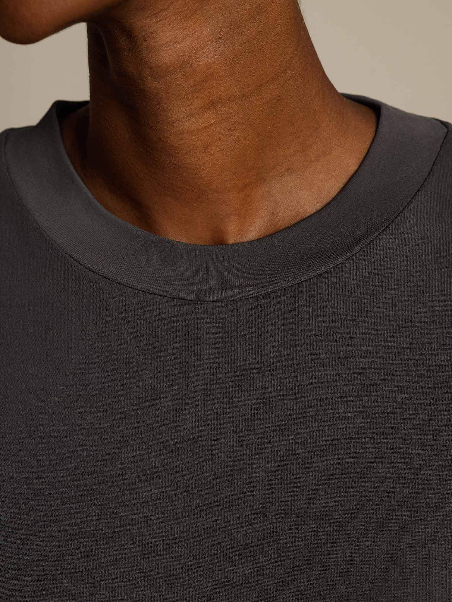 T-Shirt Til Kvinder I Ren Silke Med Halvlange Ærmer Og Rund Hals - Image 29