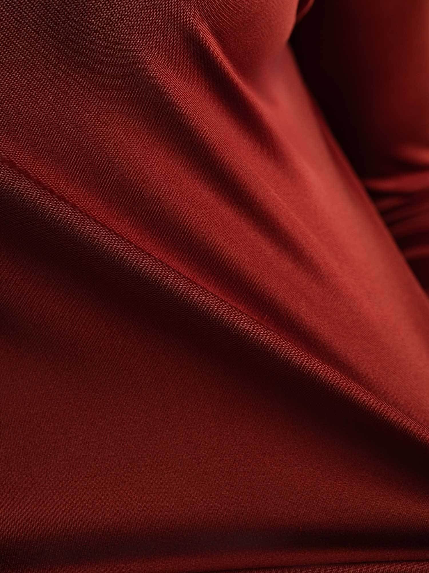 Damebluse I Ren Silke Med Lange Ærmer Og Rund Hals - Image 31