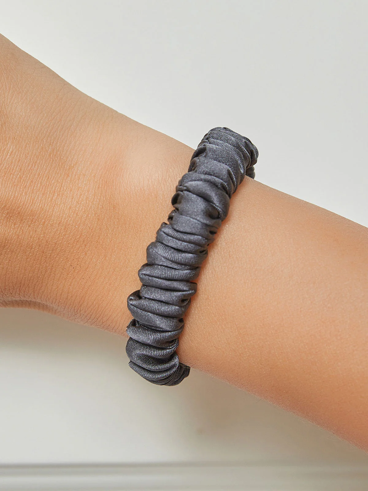 Ren Silke Blød Tynd Hår Scrunchie - 1cm - Image 31