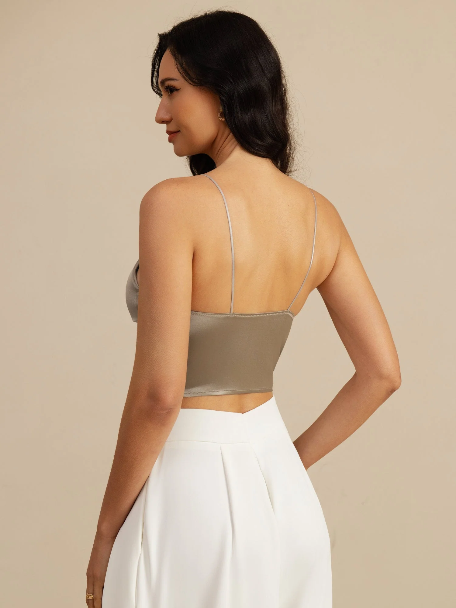 19Momme Silke Crop Top Spaghetti Stropper V Hals Camisole Med Indbygget Bh - Image 17