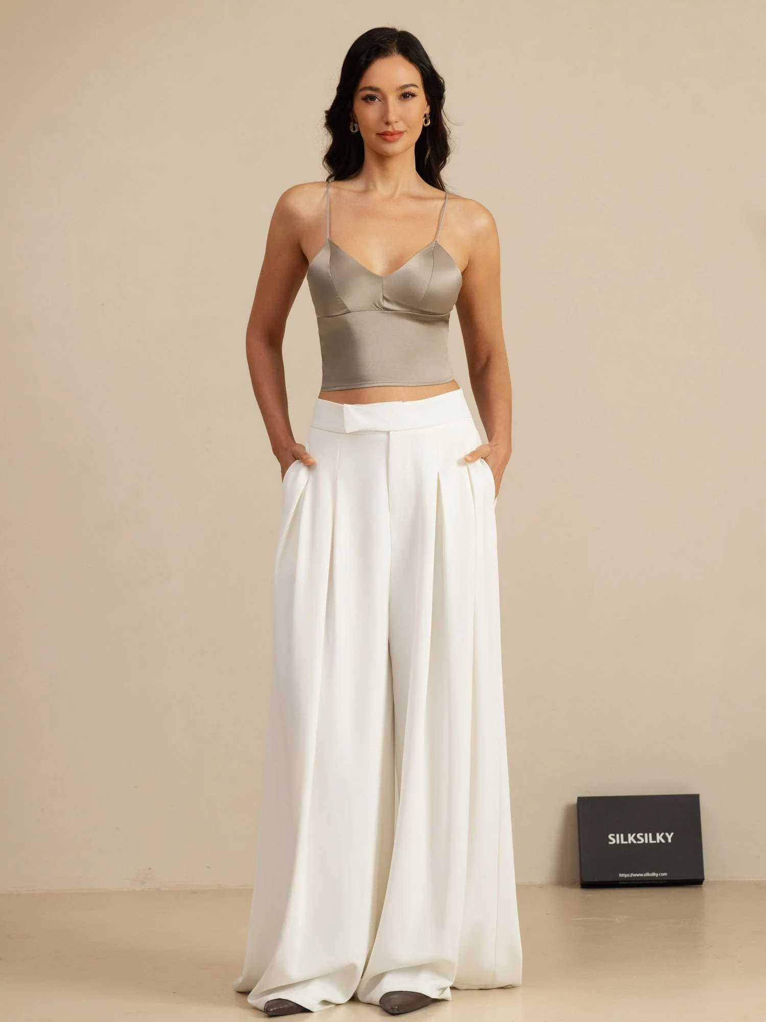 19Momme Silke Crop Top Spaghetti Stropper V Hals Camisole Med Indbygget Bh - Image 23