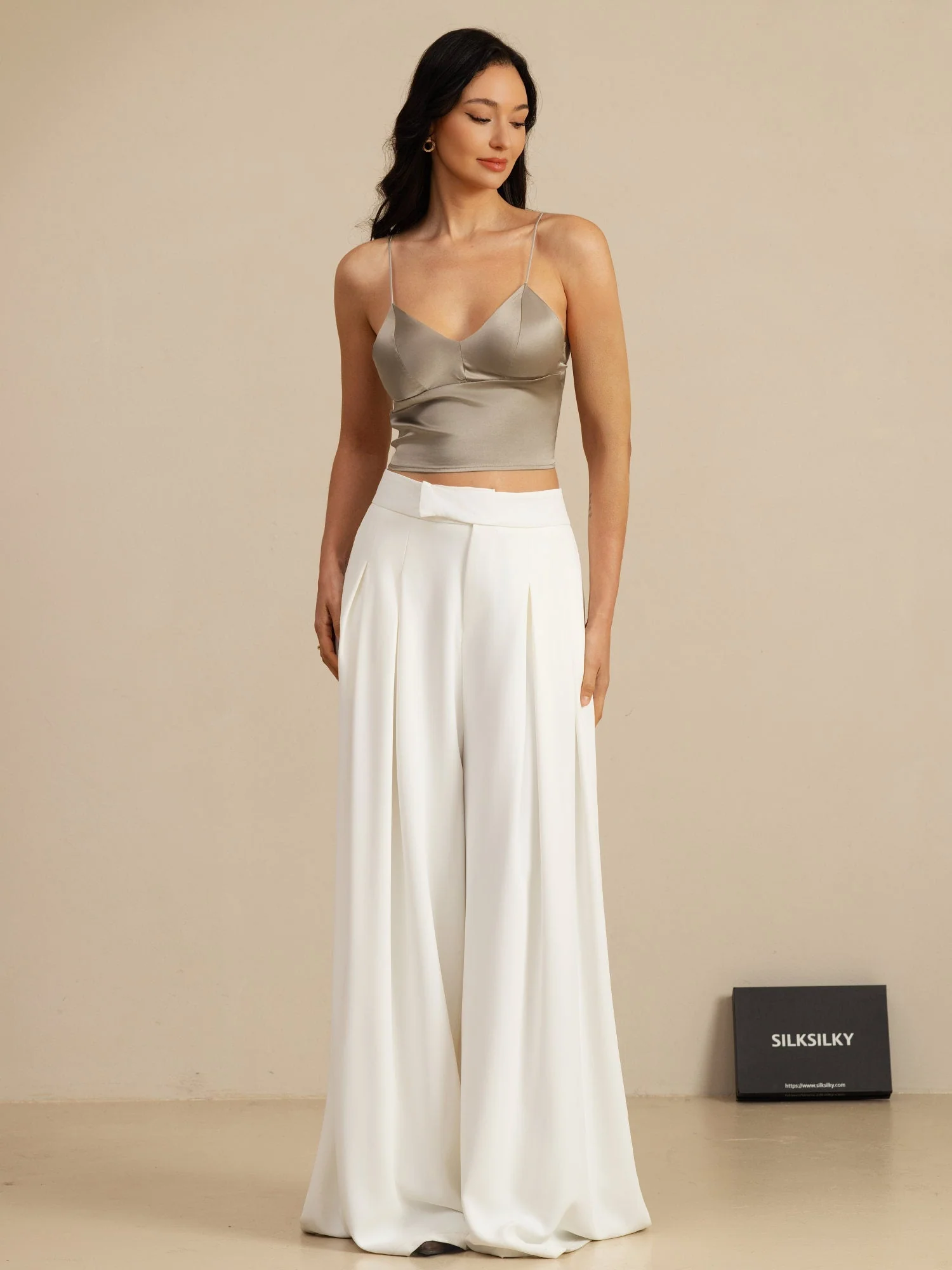 19Momme Silke Crop Top Spaghetti Stropper V Hals Camisole Med Indbygget Bh - Image 24