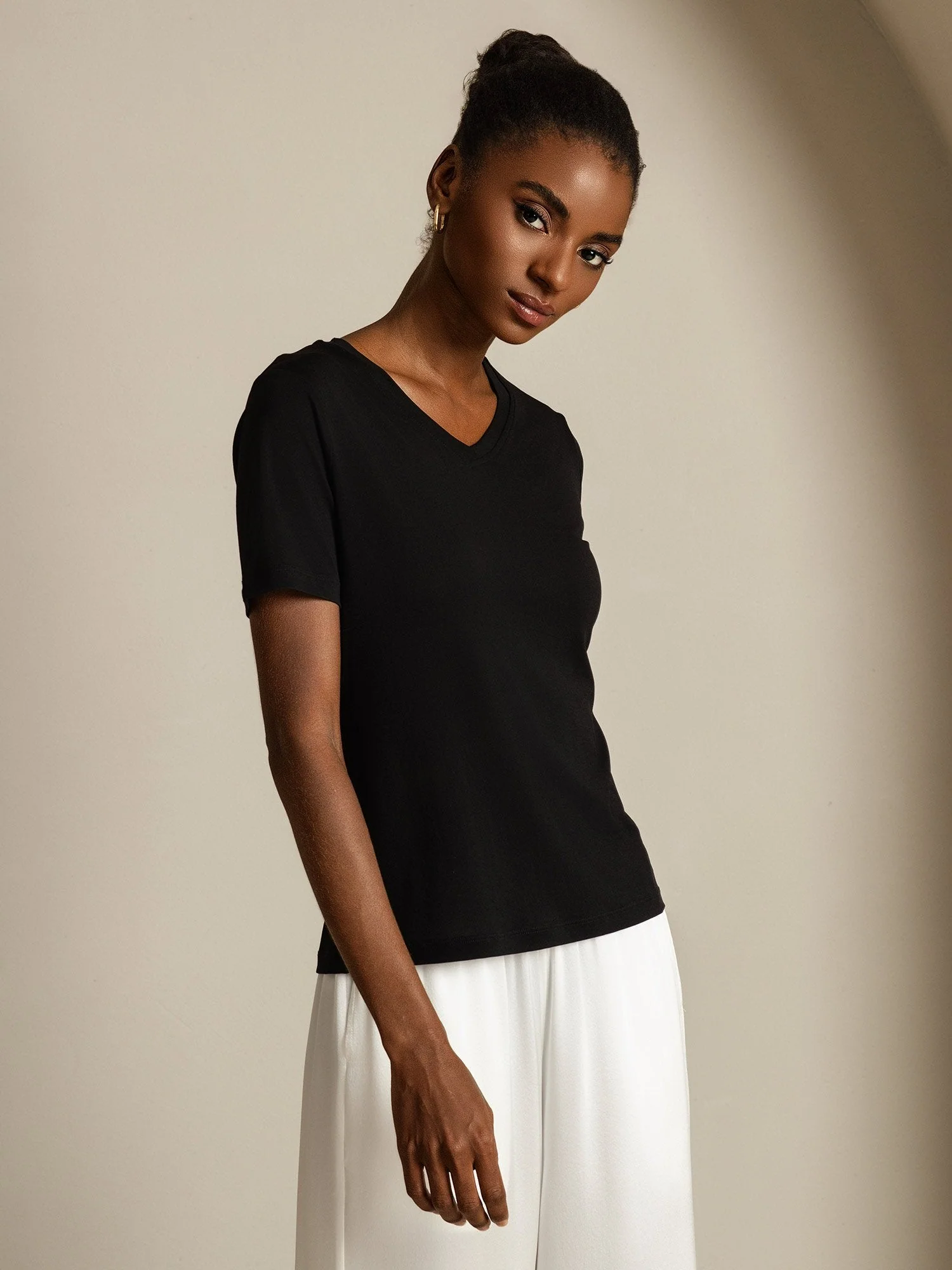 Pure Silk V-Hals Korte Ærmer Snag-Resistant Kvinders T-Shirt - Image 32